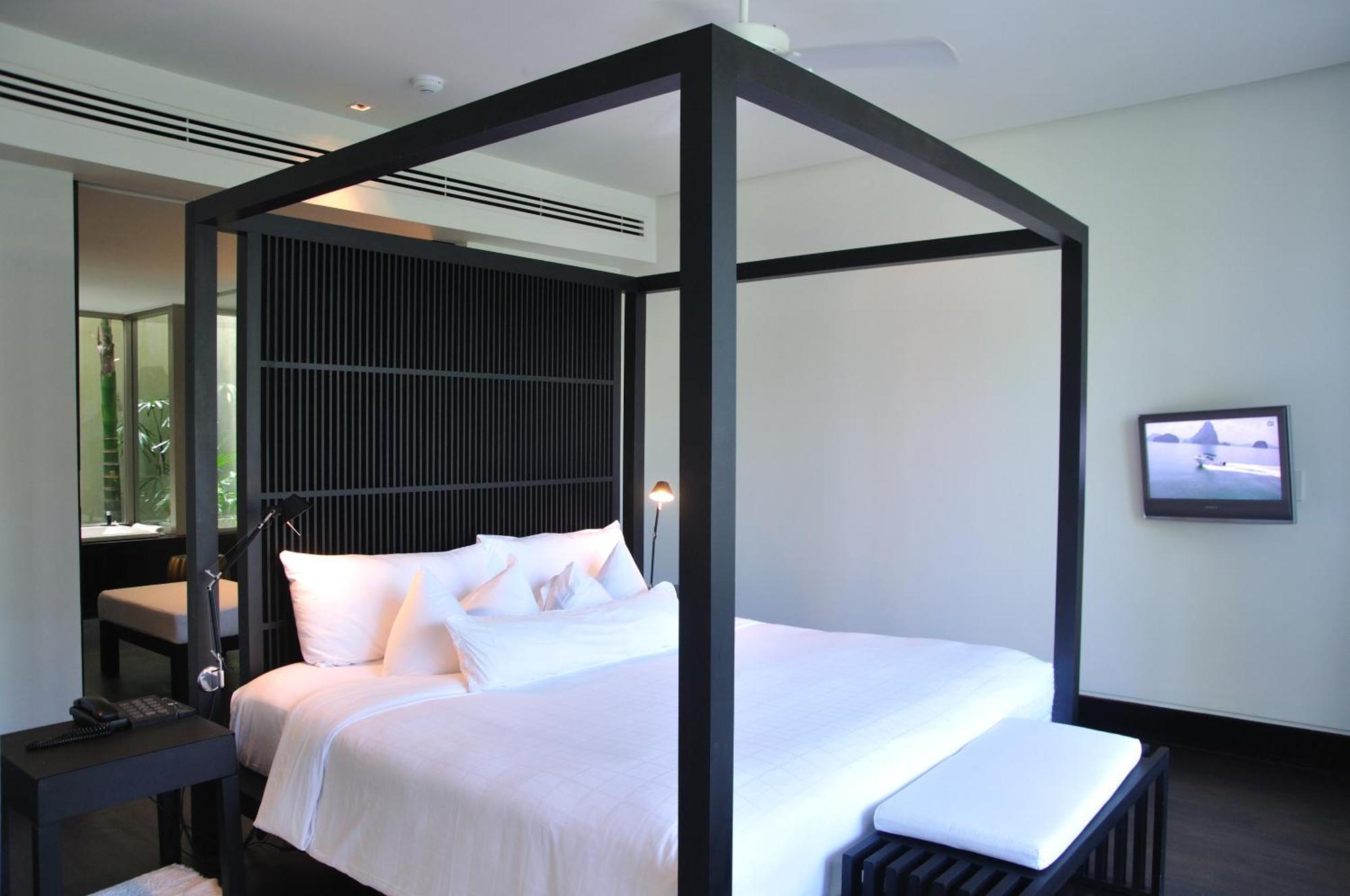 Twinpalms Phuket 5*