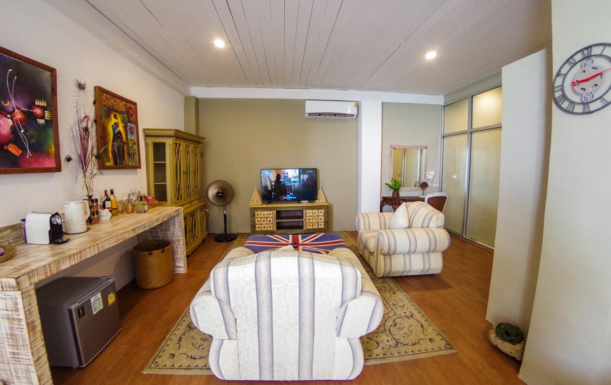 Resort Milky Bay 4*
