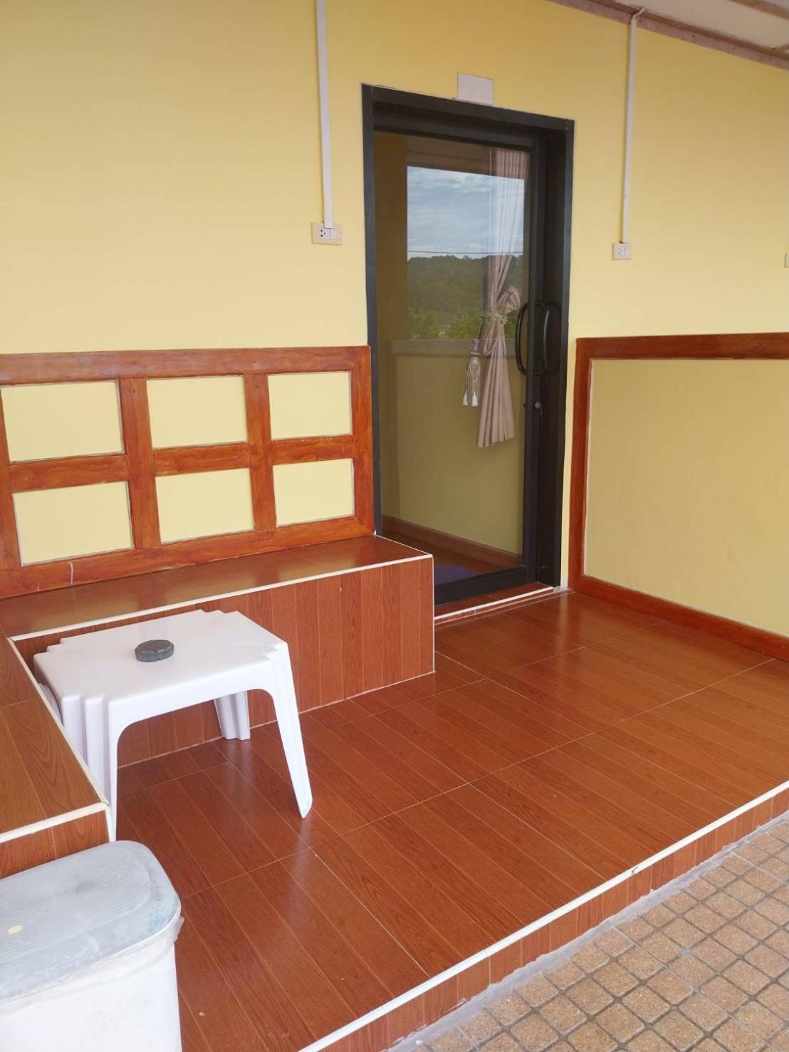 Resort Sea View 2*