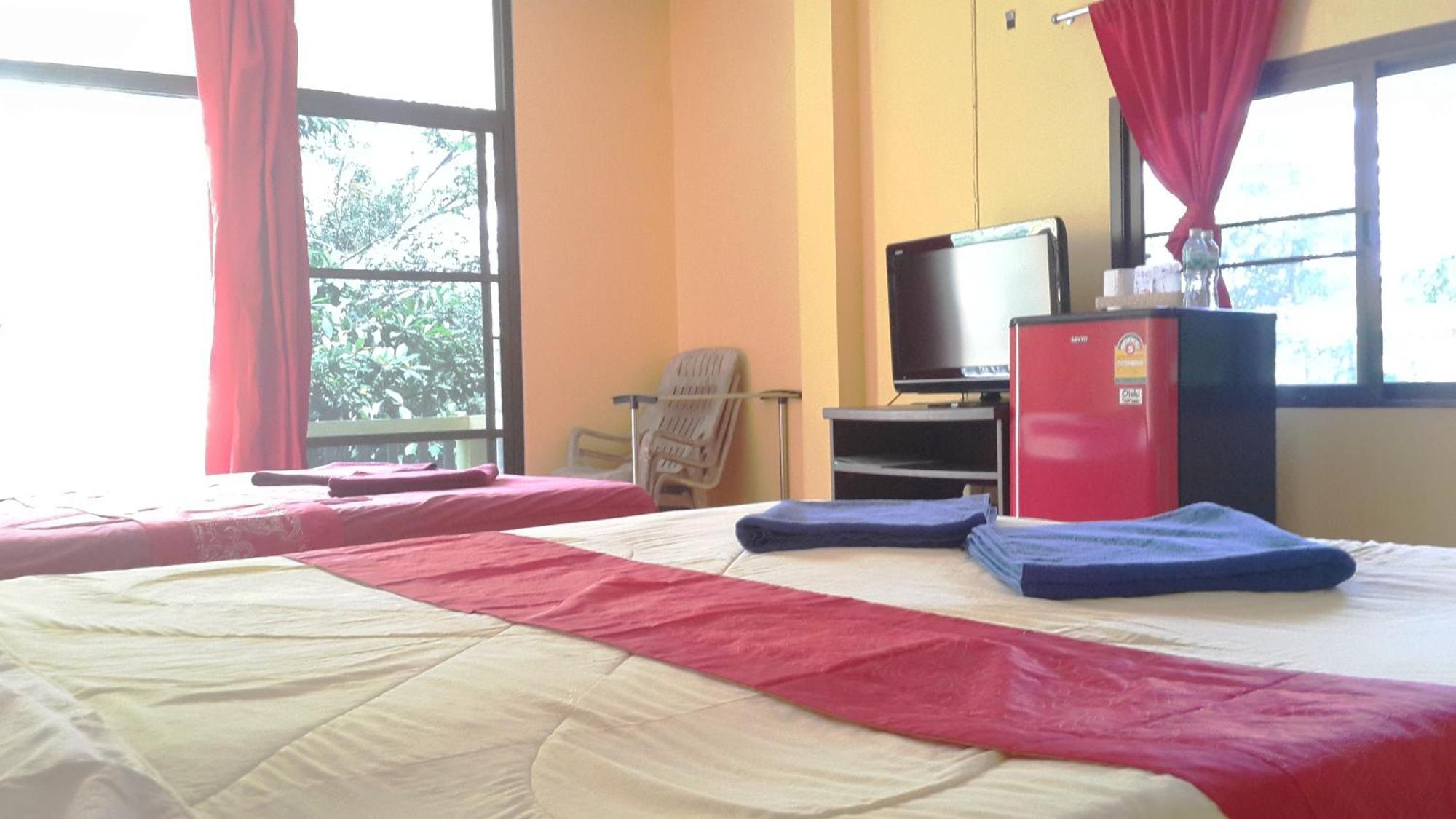 Island Aparthotel 2*