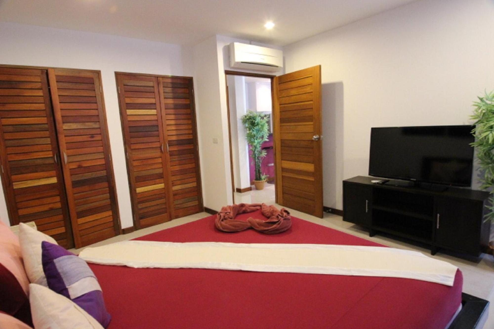Aparthotel Tropical Sea View 4*