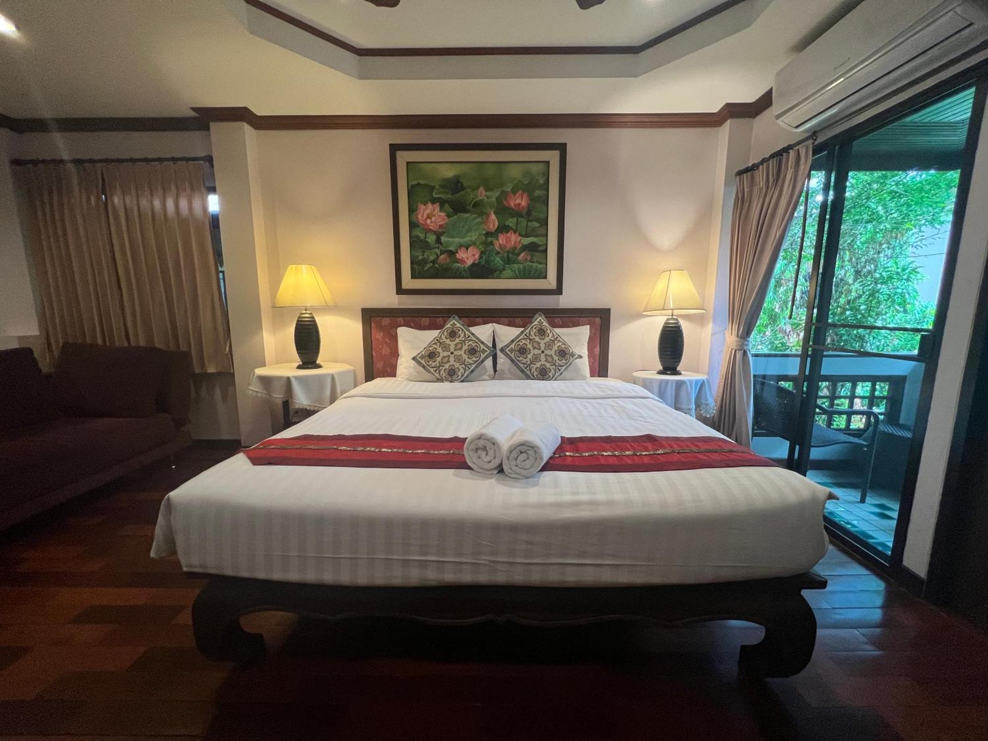 Pha Thai House