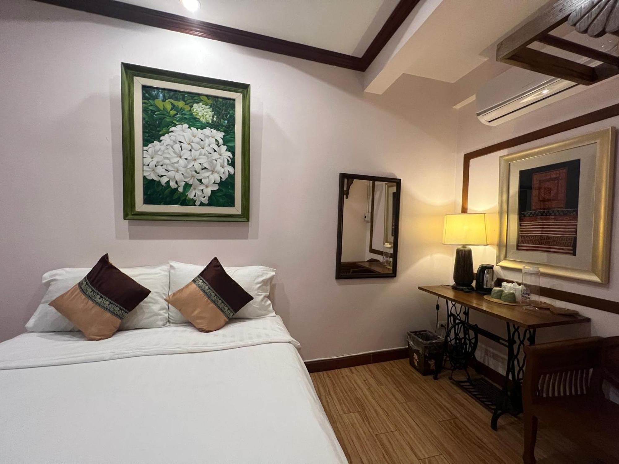 Hotel Pha Thai House
