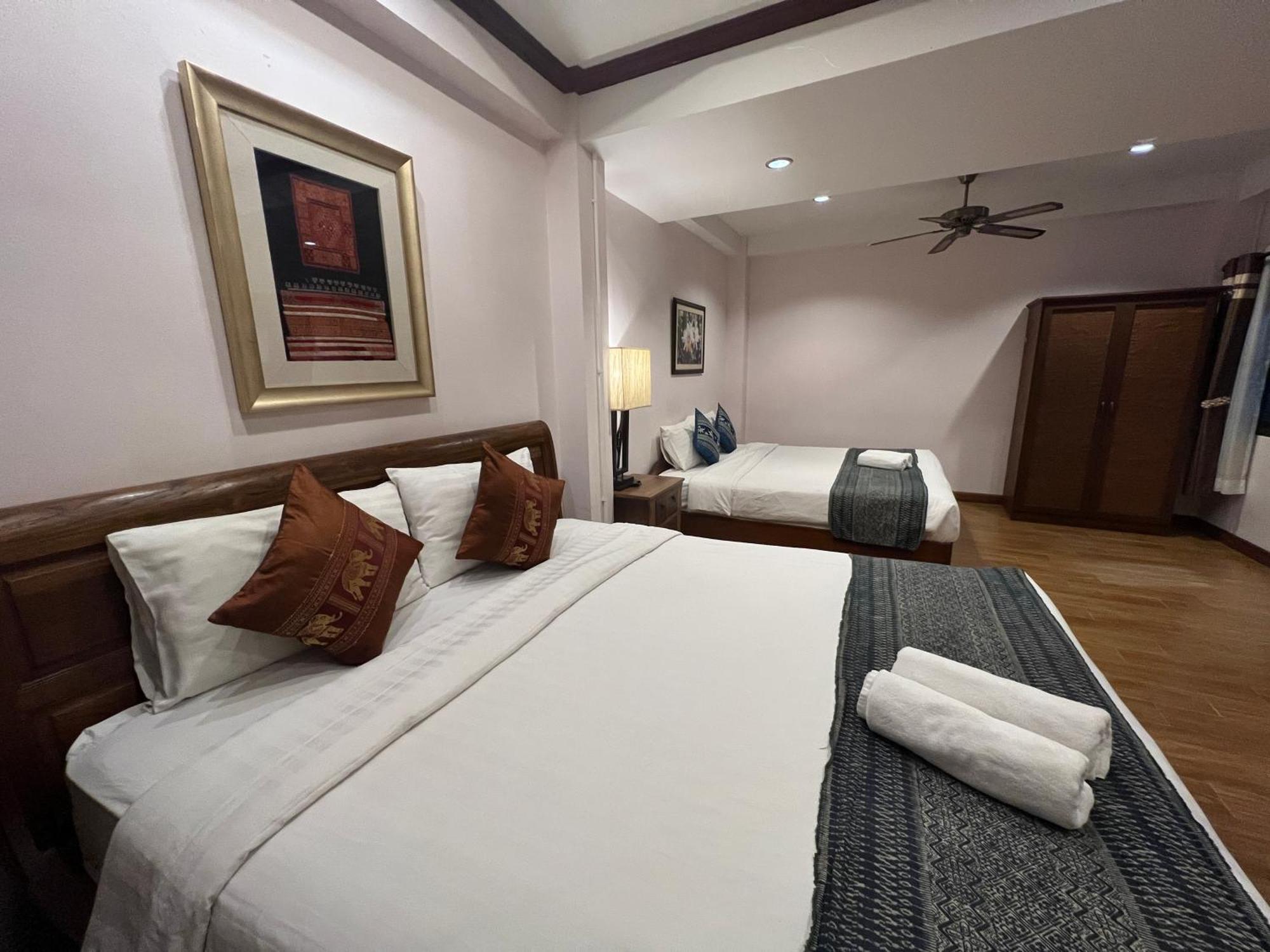 Pha Thai House Hotel 2*