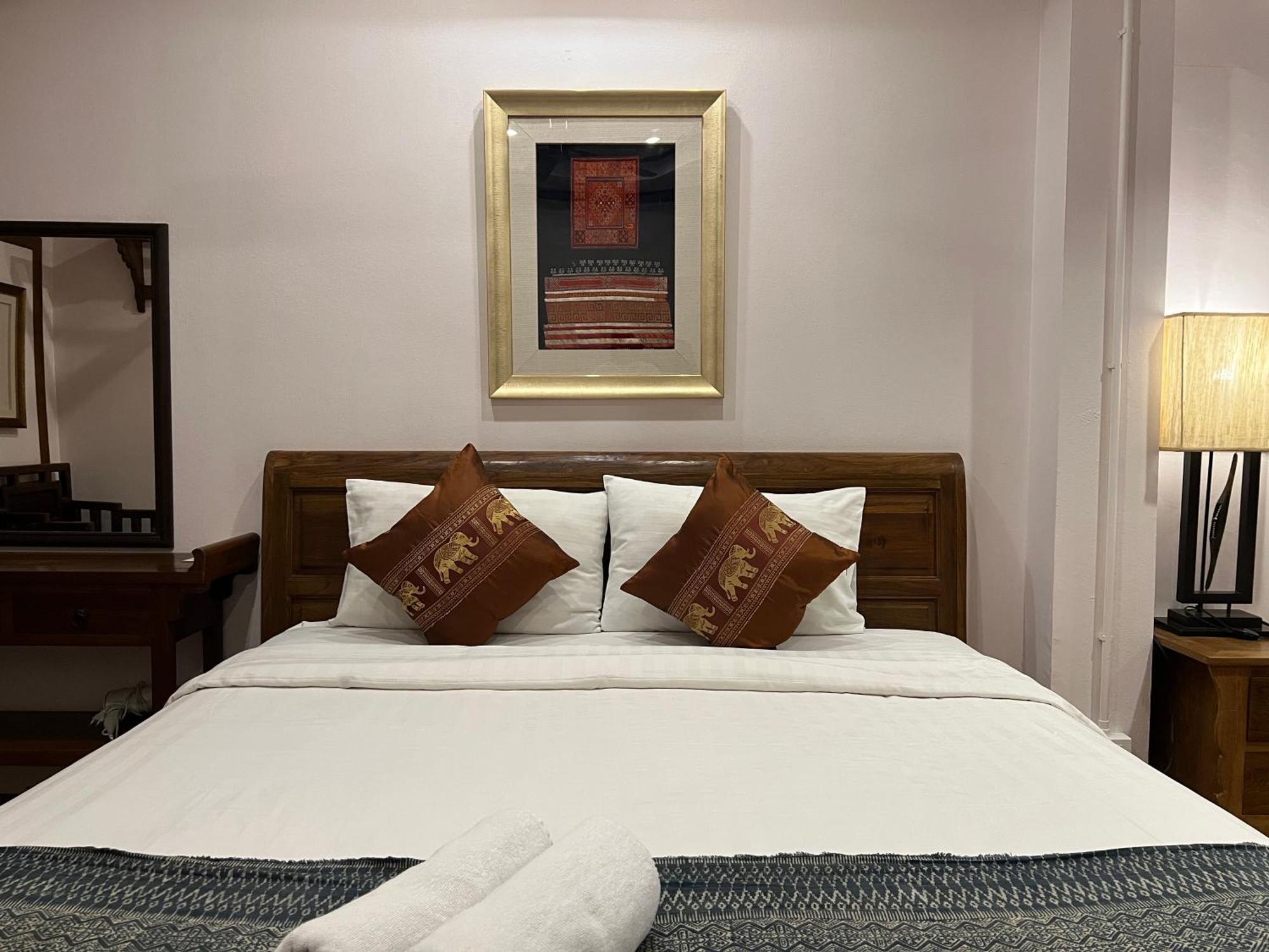 Pha Thai House 2*