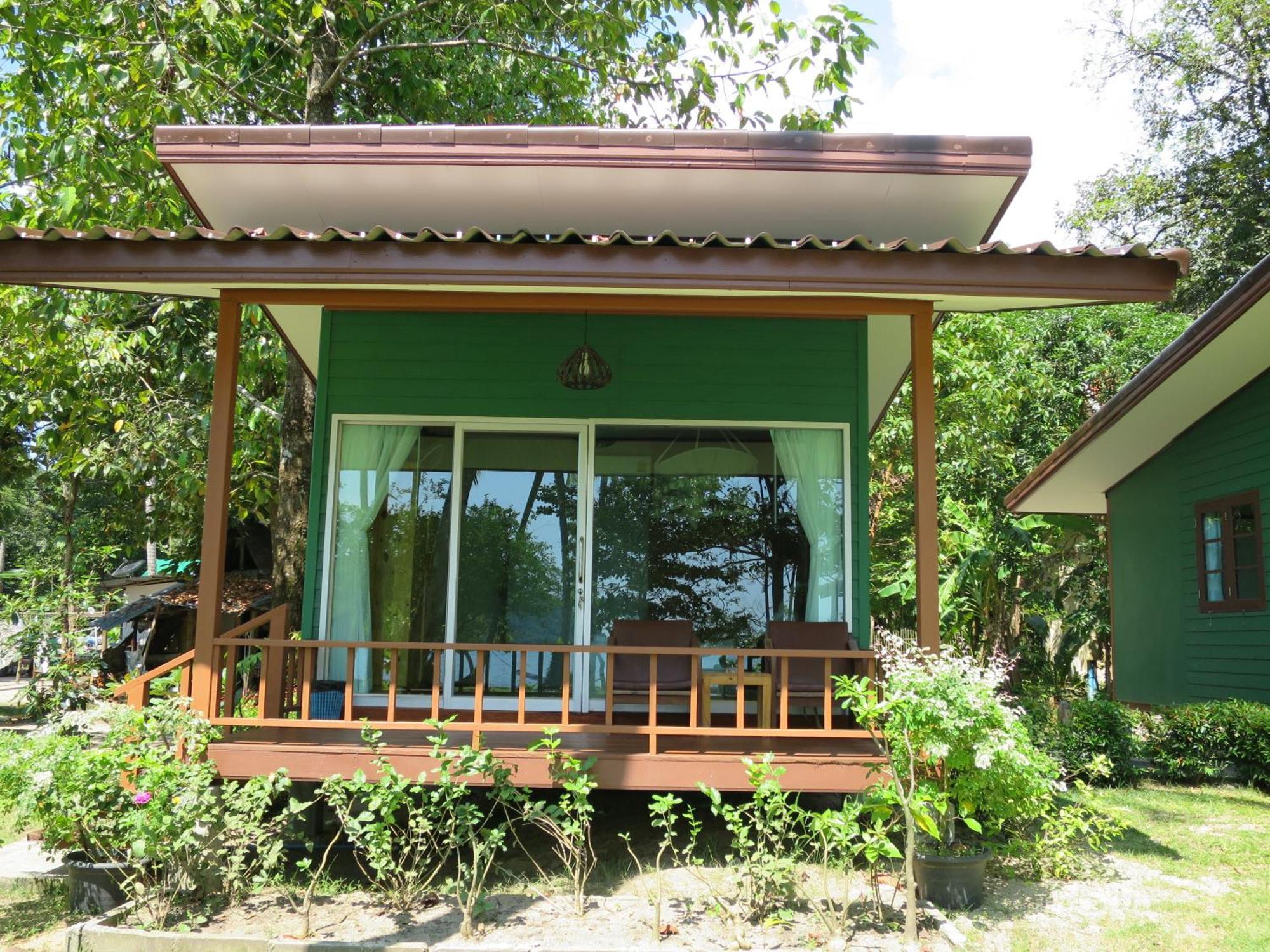 Bangbaobeach Bed & Breakfast 2*