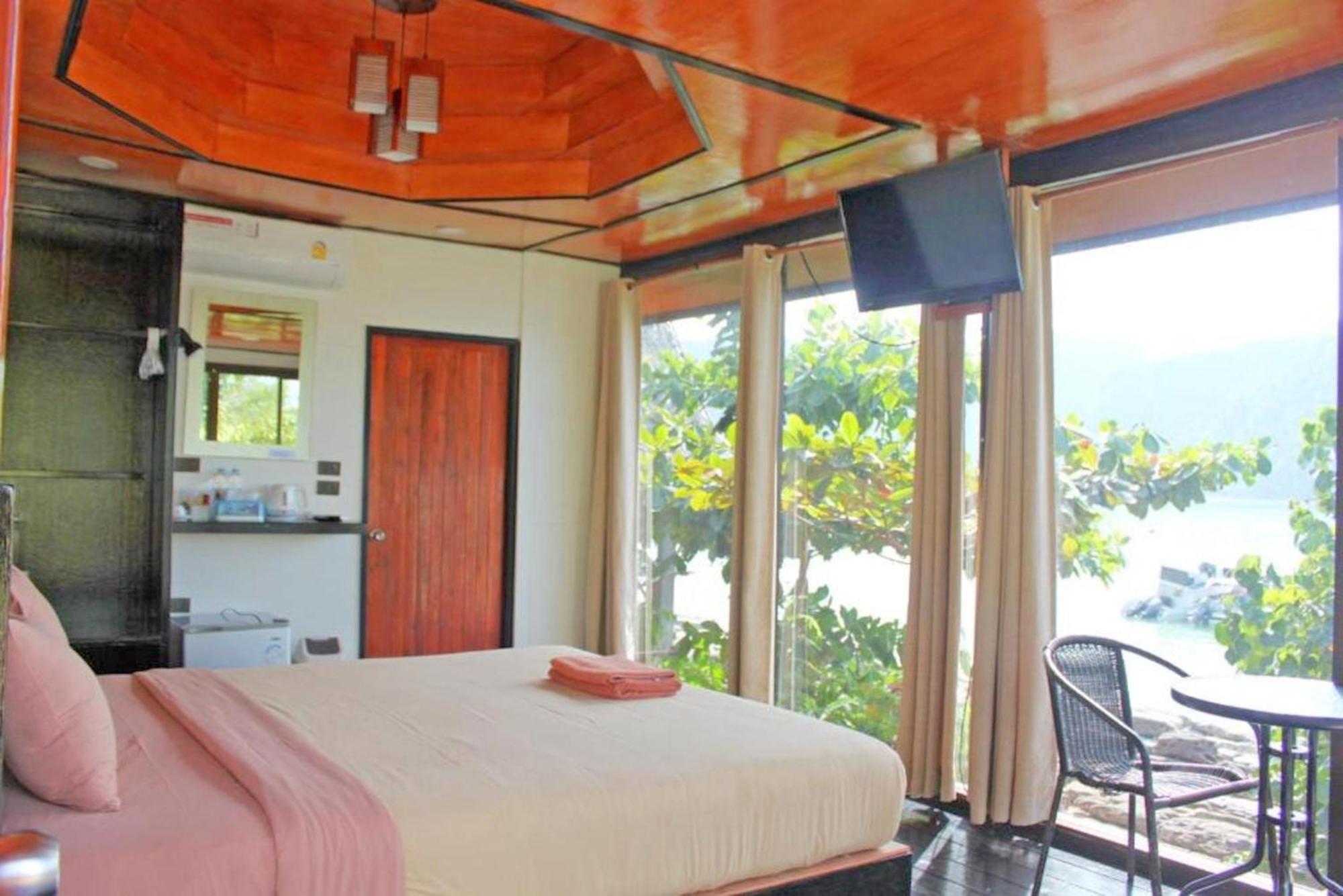 The Cobble Hotel- Island 3*