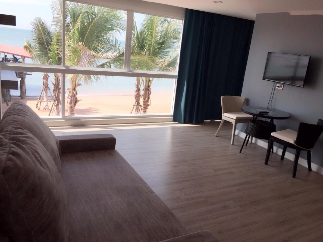 Nantra Pattaya Baan Ampoe