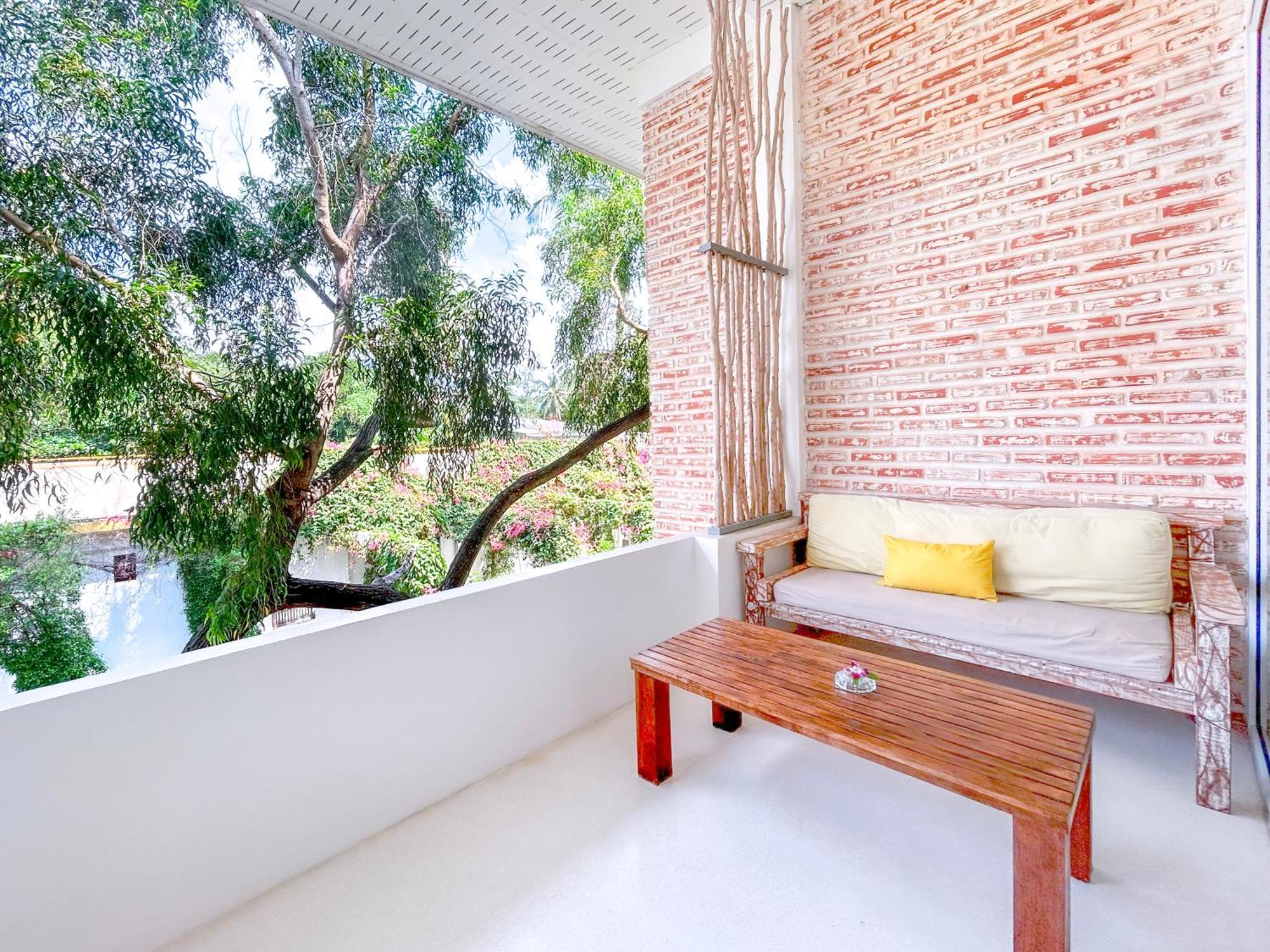 Resort Summer Luxury & Baan Tai