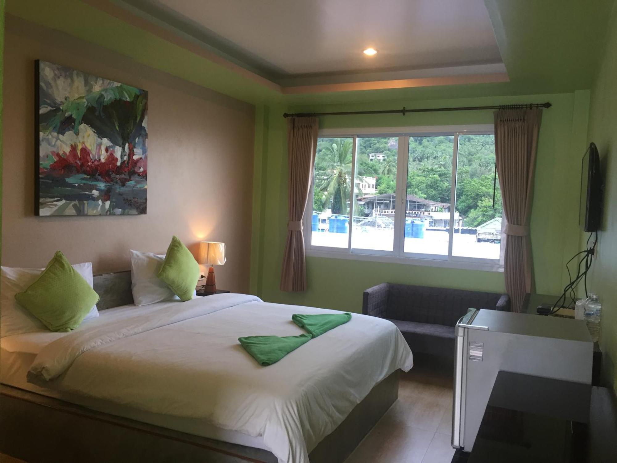 Bro&sis Place Hotel 2*