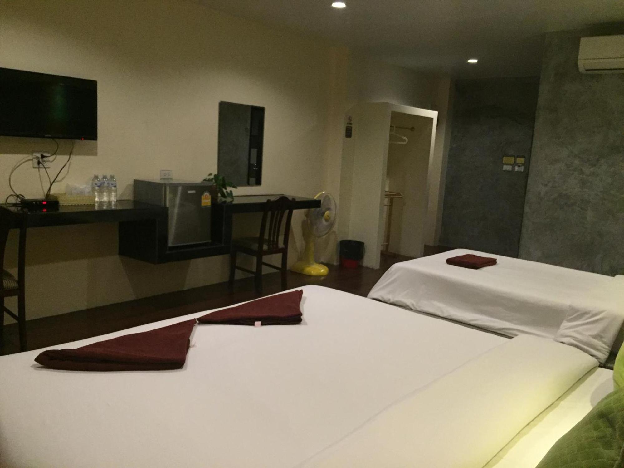 Bro&sis Place 2*