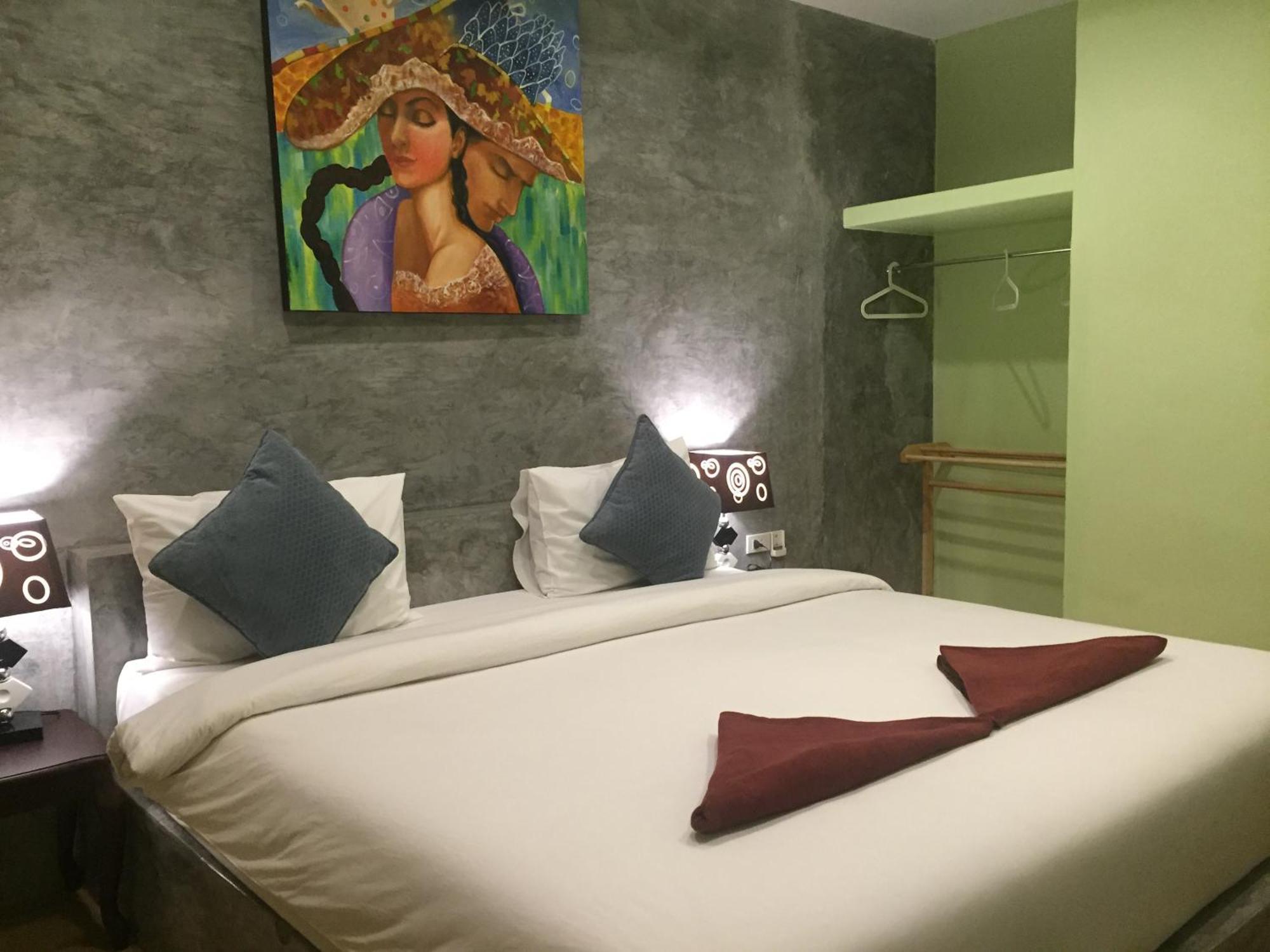 Bro&sis Place Hotel Koh Tao
