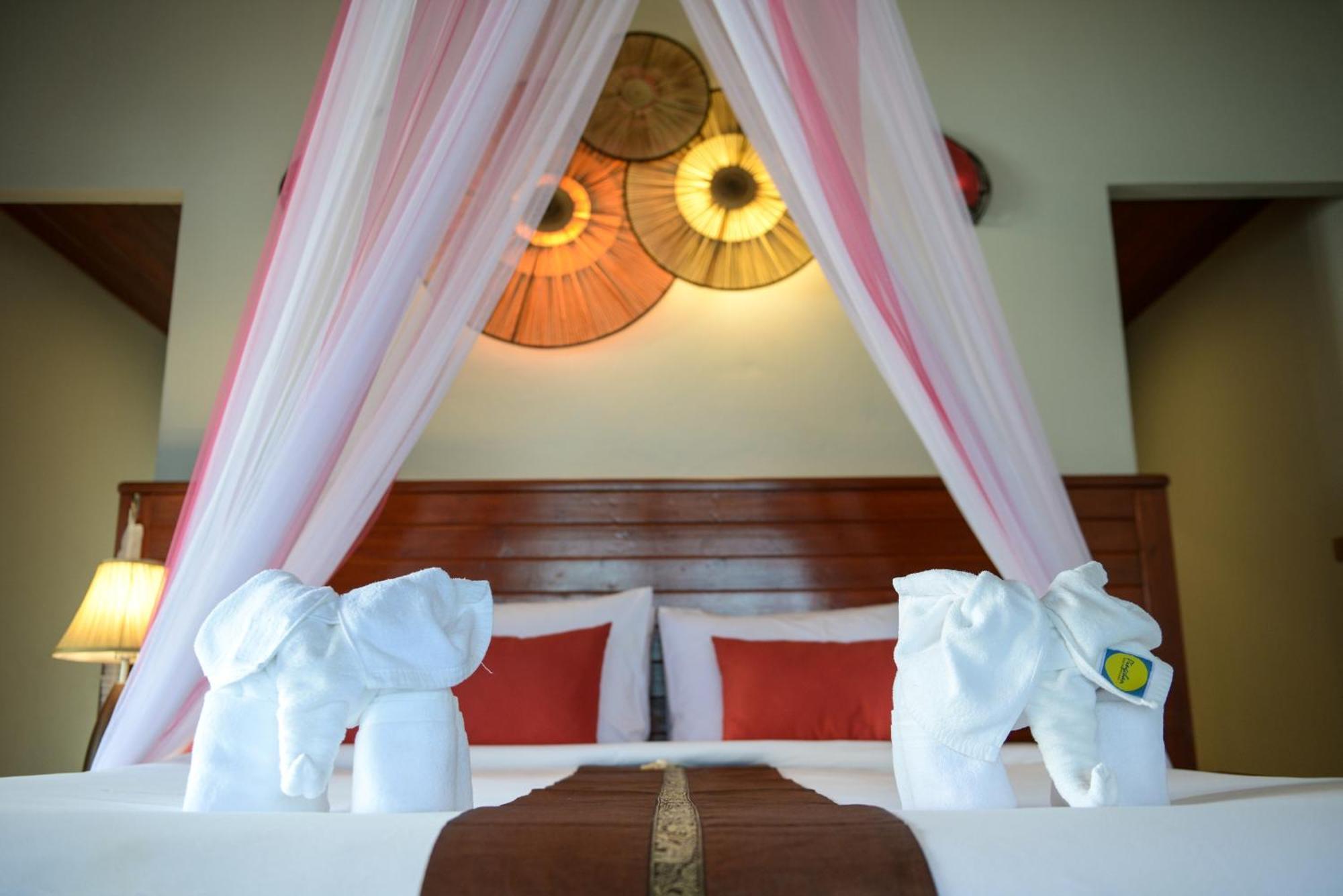 Pingchan Koh Phangan Beachfront 3* Thong Nai Pan Yai