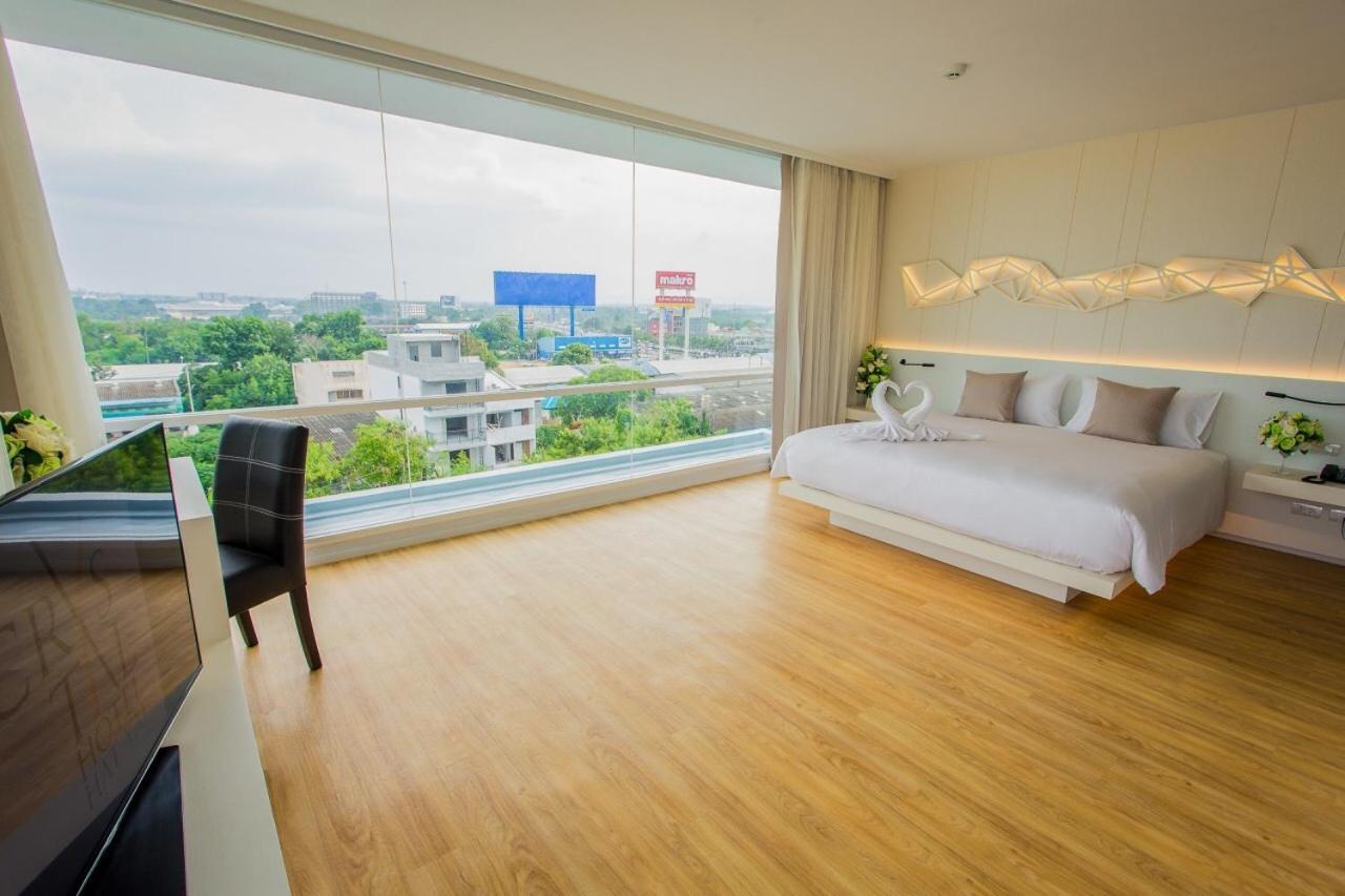 Hotel Crystal Yai Hat Yai