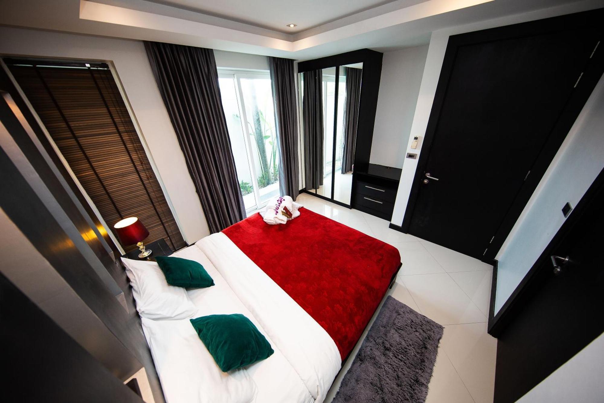 Villa Colibri Pool Pattaya