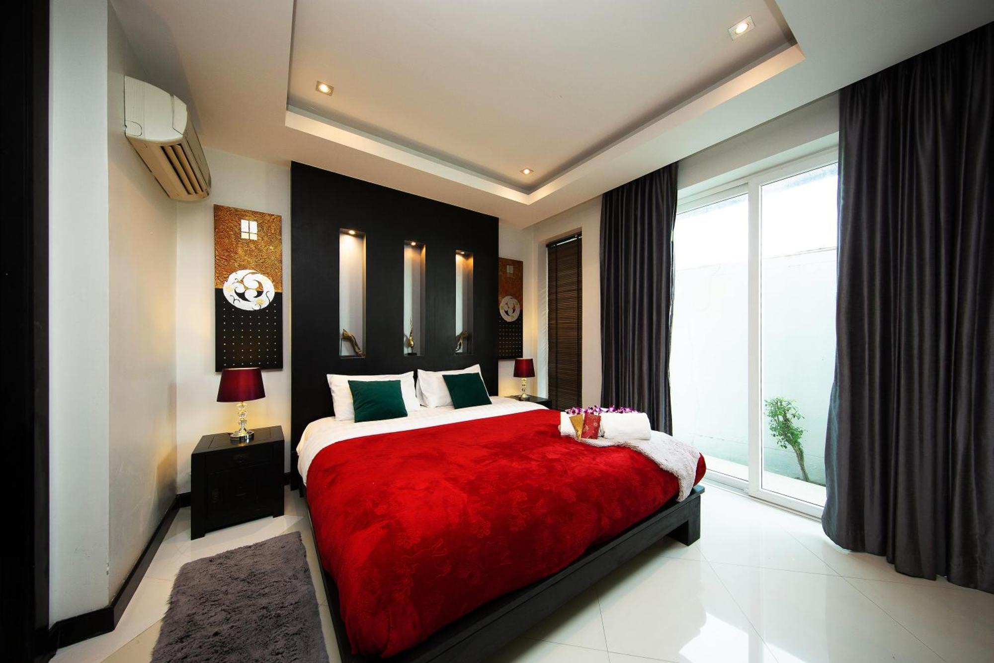 Colibri Pool Pattaya *