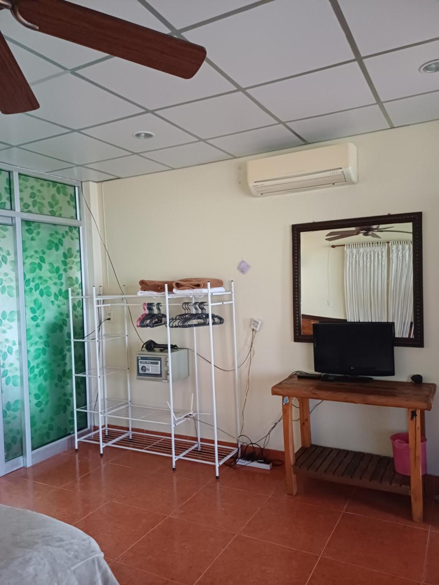 Hotel Tropicana Khophagan *