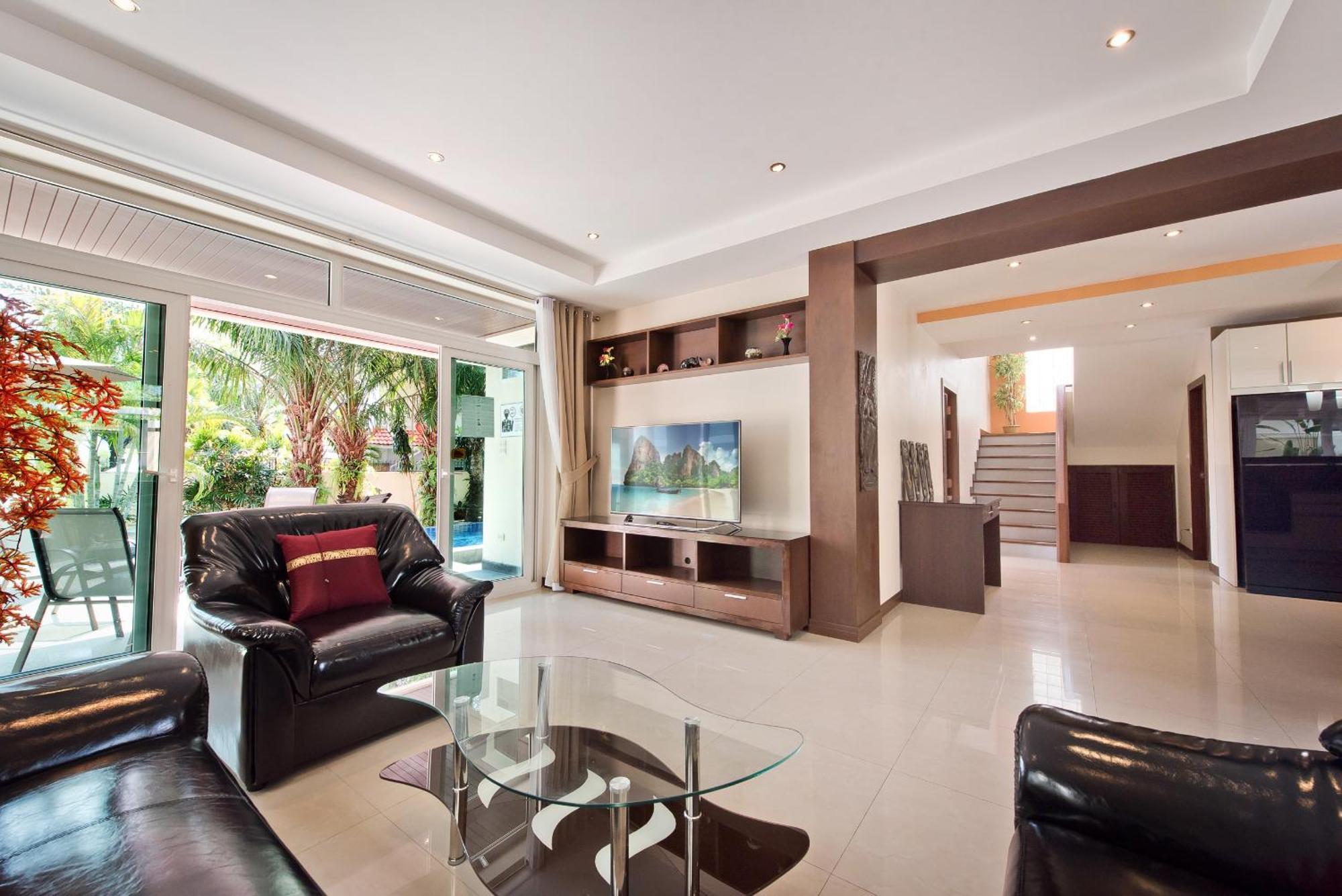 Villa Tropicana Pool *