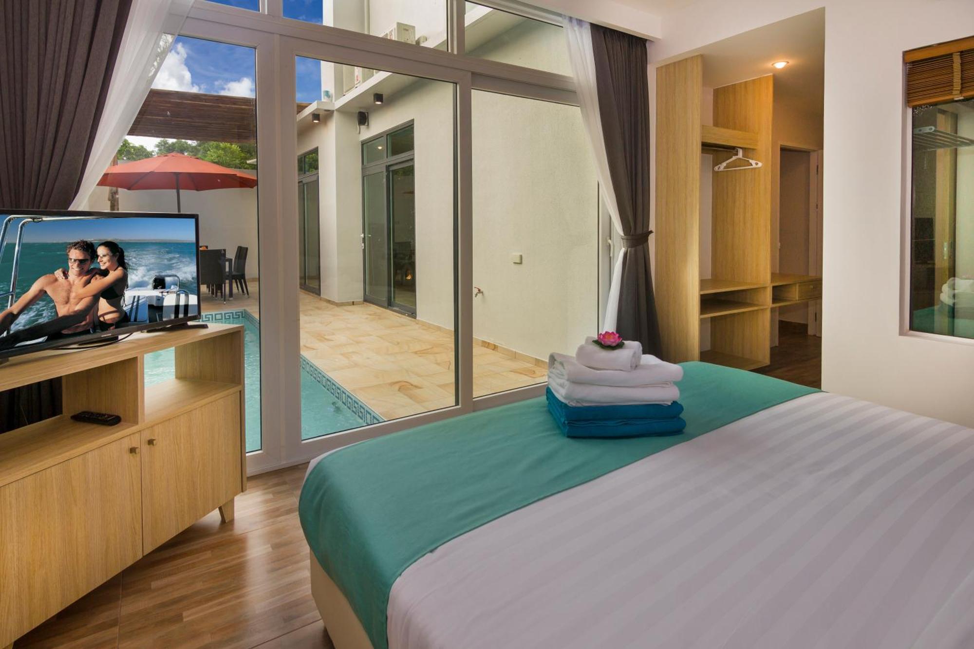 Villa Tropicana Pool Jomtien Beach