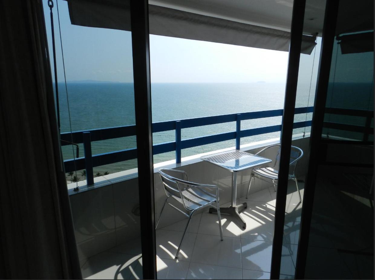 Jomtien Plaza Condotel Apartment