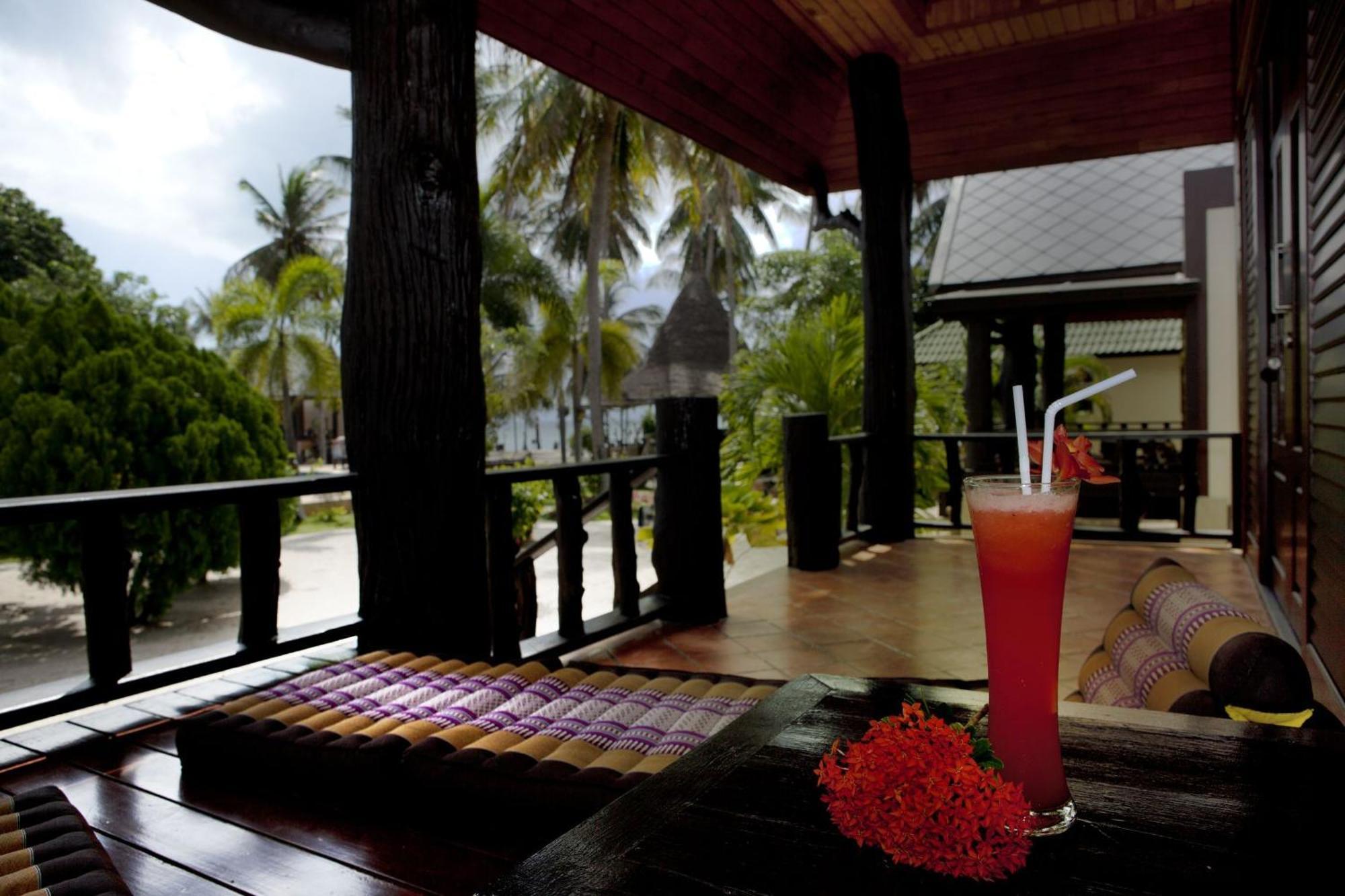 Dewshore Resort Baan Tai