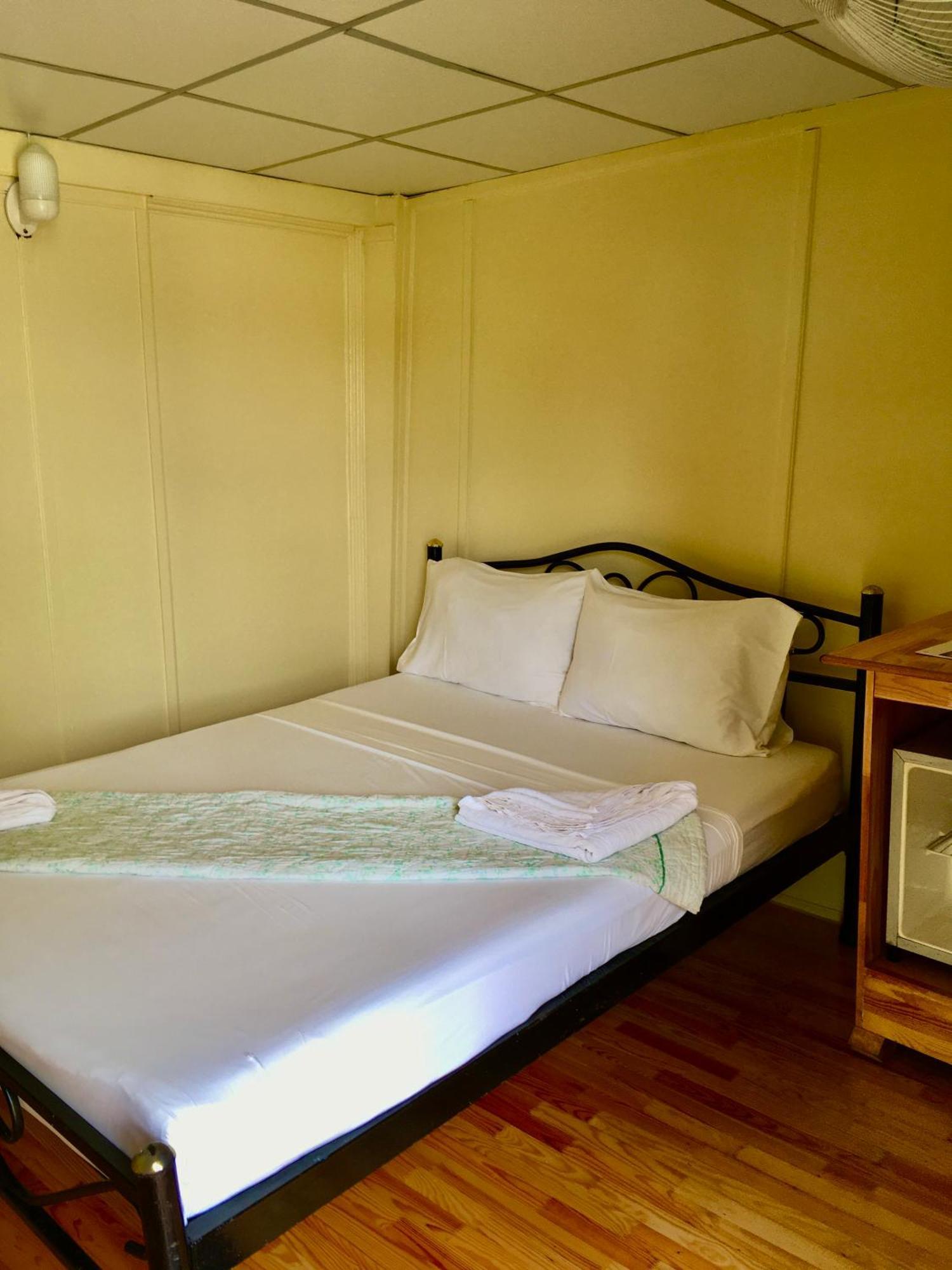Tp Hut Koh Chang