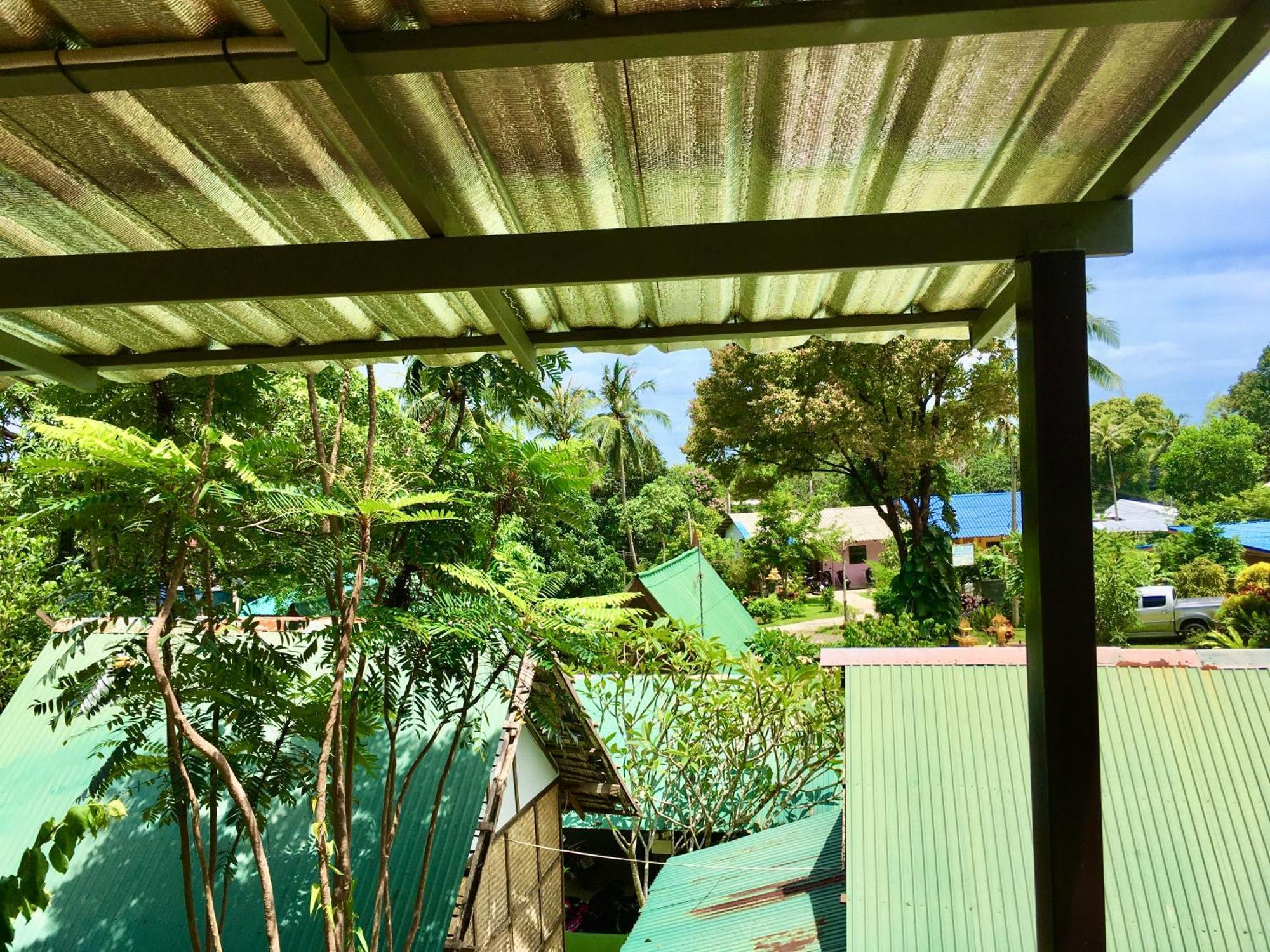 Tp Hut Koh Chang