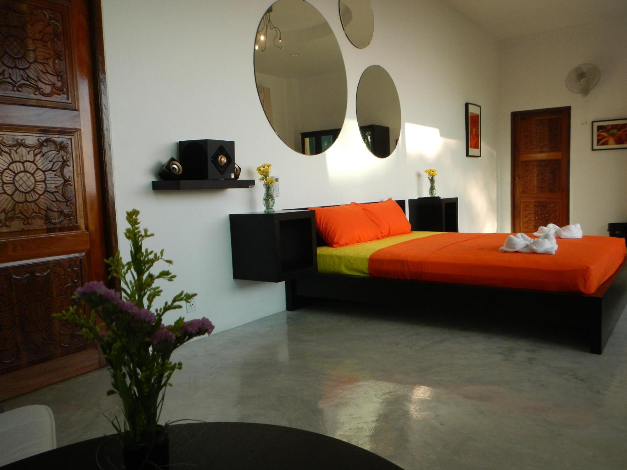Monkey Flower Villa *