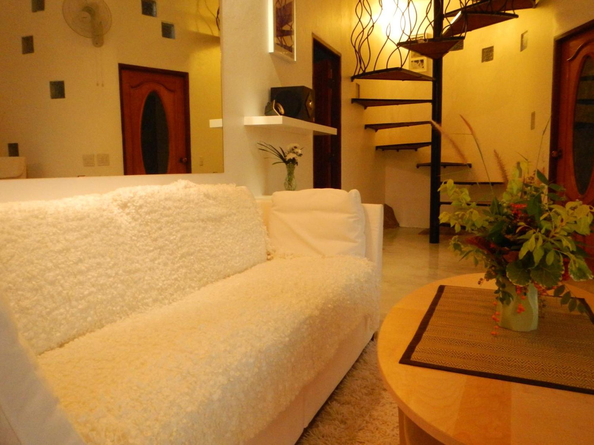 Monkey Flower Villa *