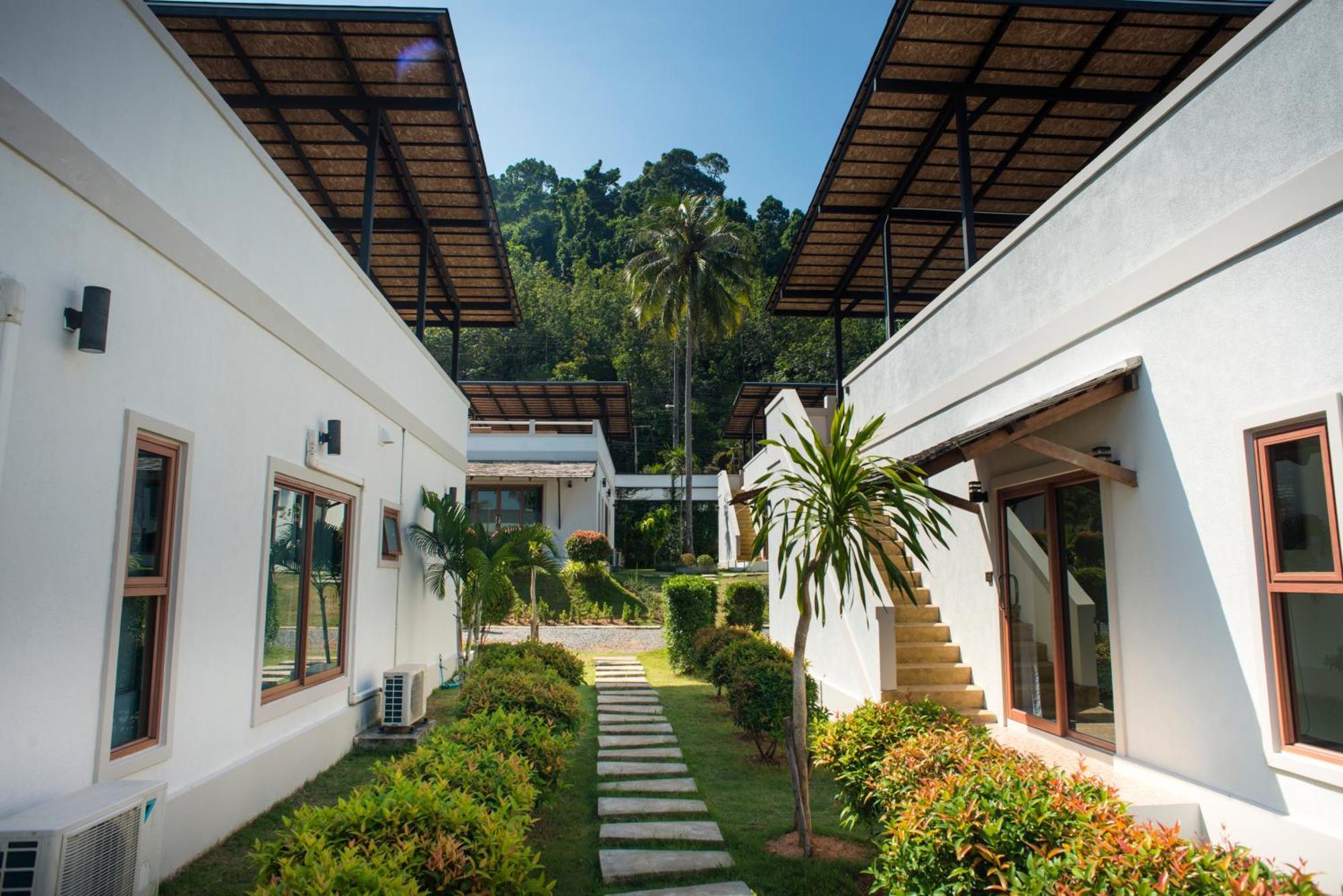 Serenity 3*