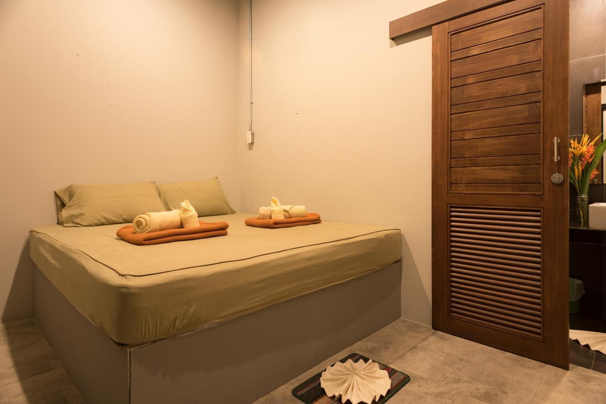 2 Rocks Boutique * Baan Tai