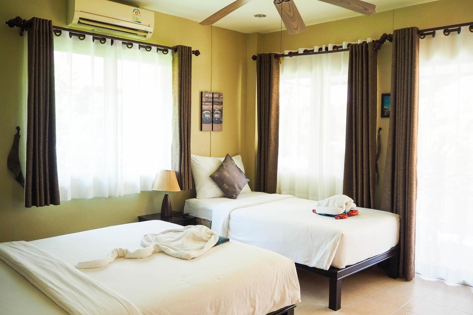 Lanta Castaway Resort