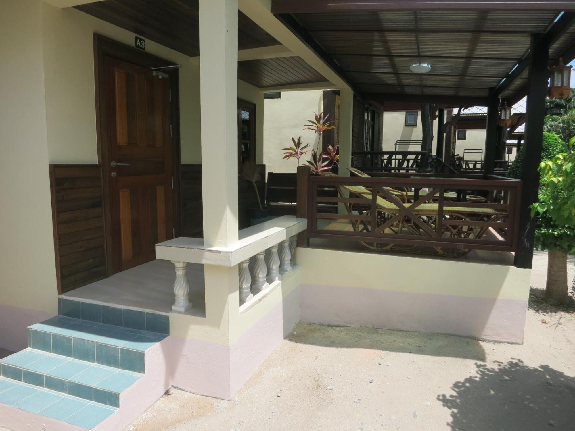Resort Dewshore
