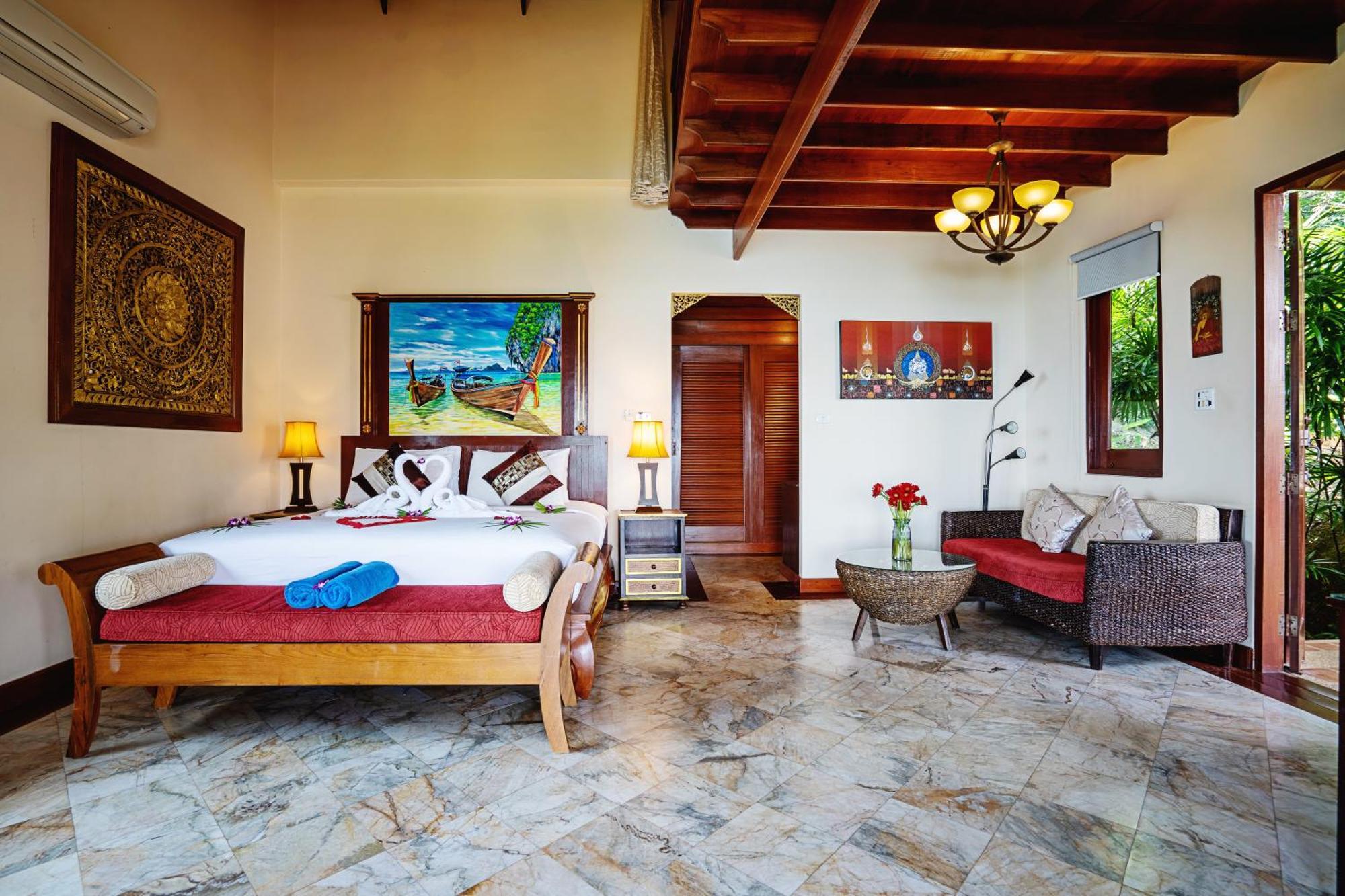 Resort Sandalwood Luxury