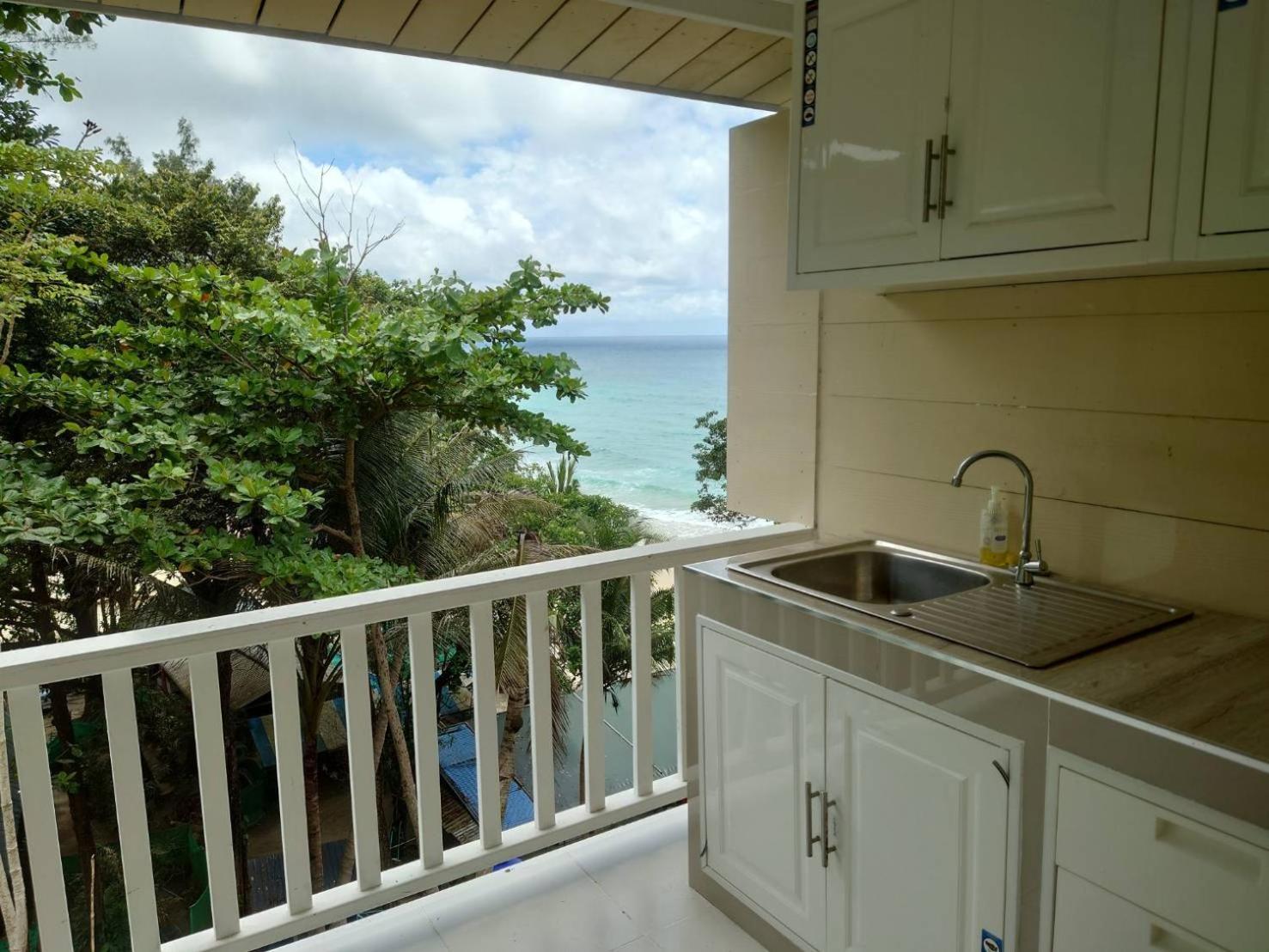 On The Hill Resort 3*