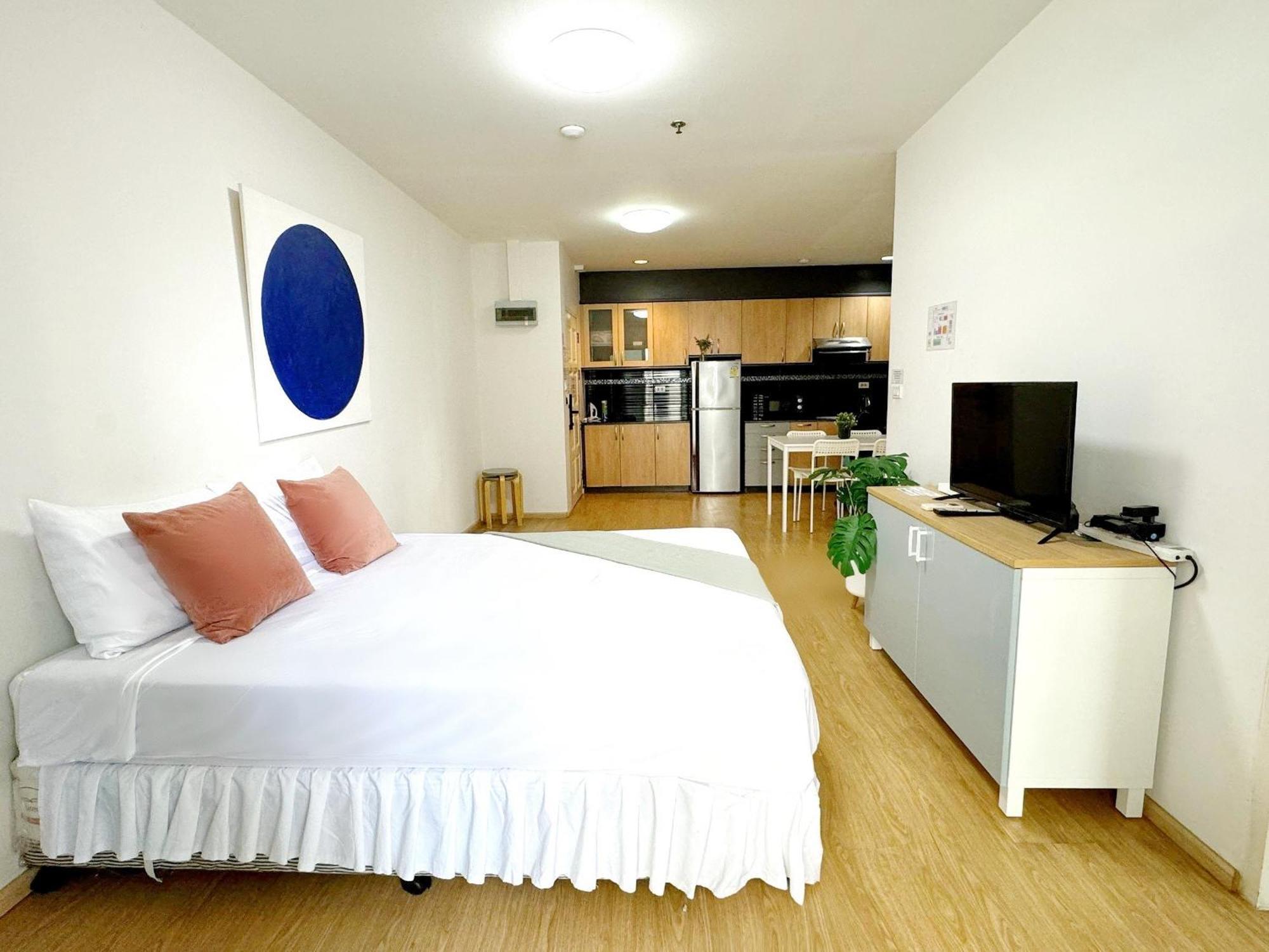 Grand Diamond Apartment *