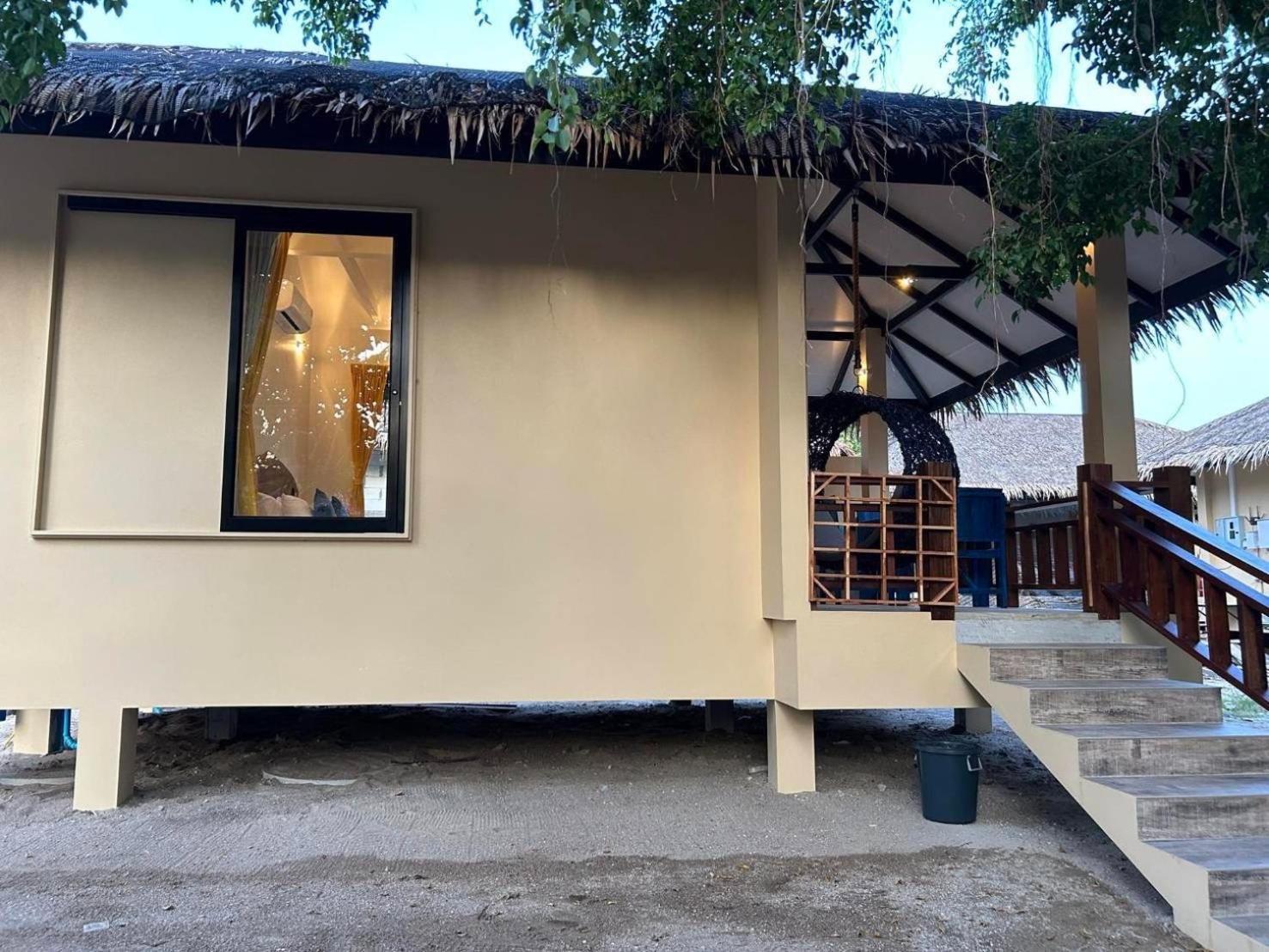 Absolute Beachfront 5* Baan Tai