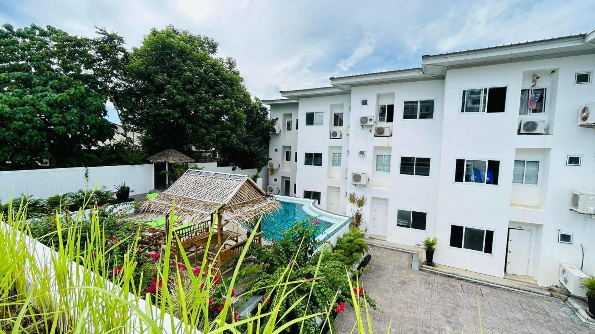 Aparthotel Crystal Bay Tropical