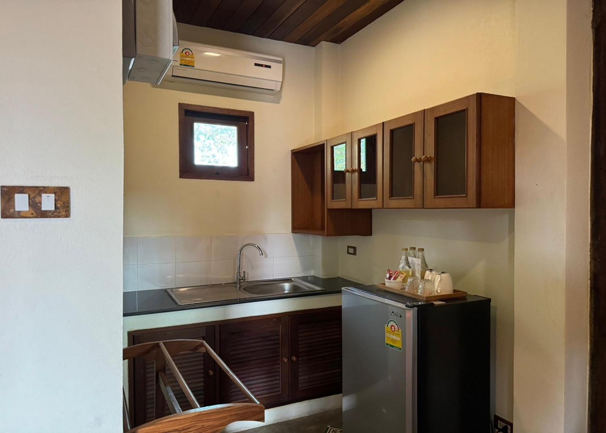 Karina Hotel