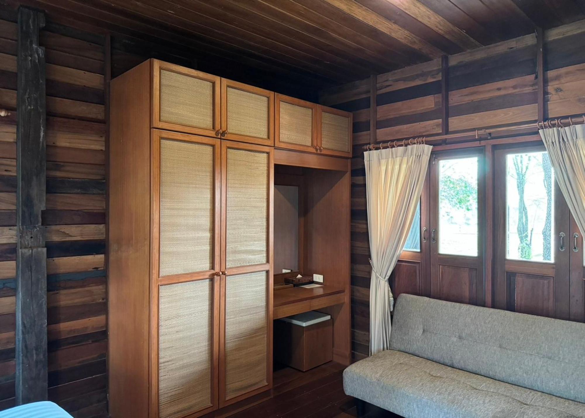Hotel Karina
