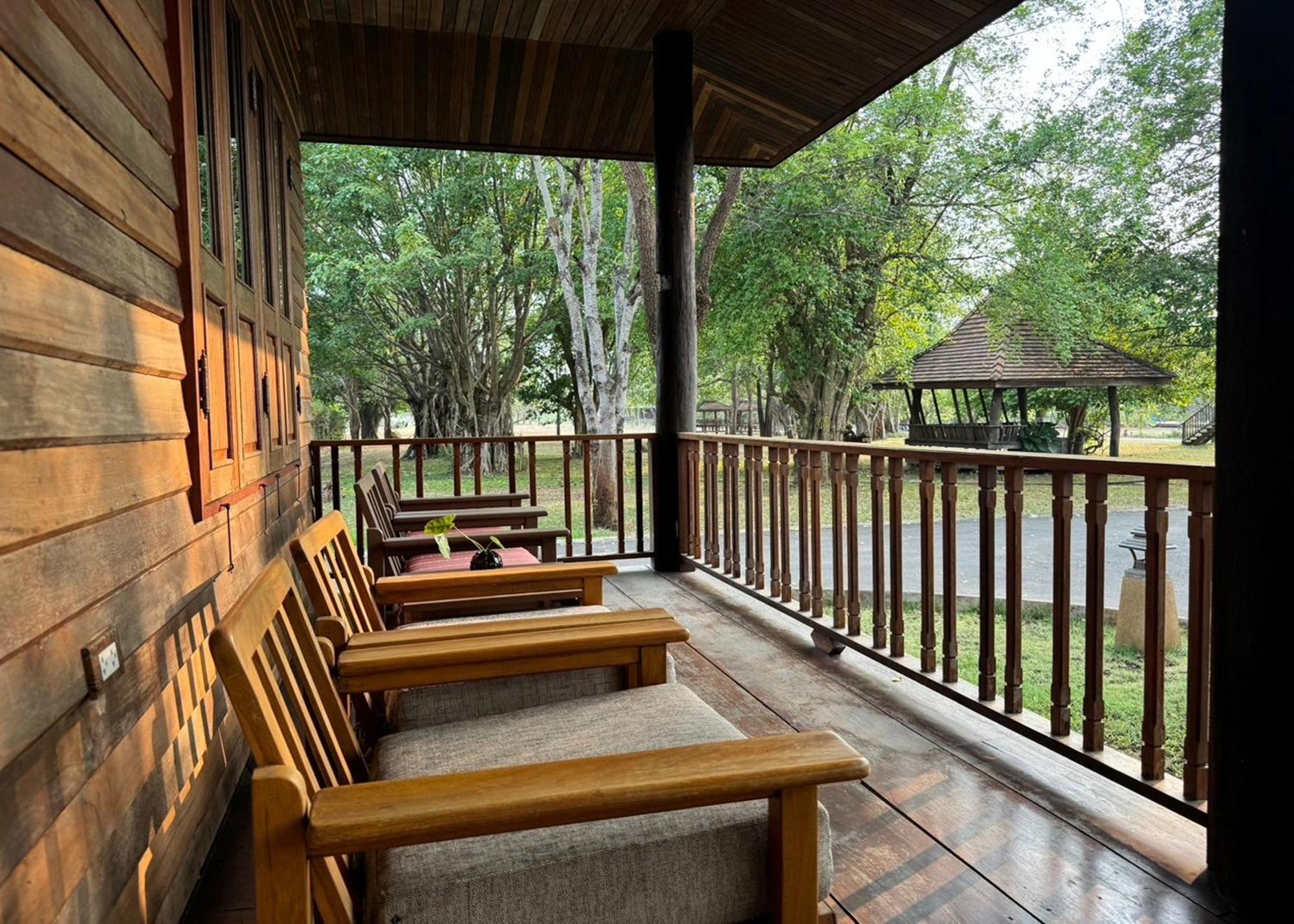 Hotel Karina Chiang Mai