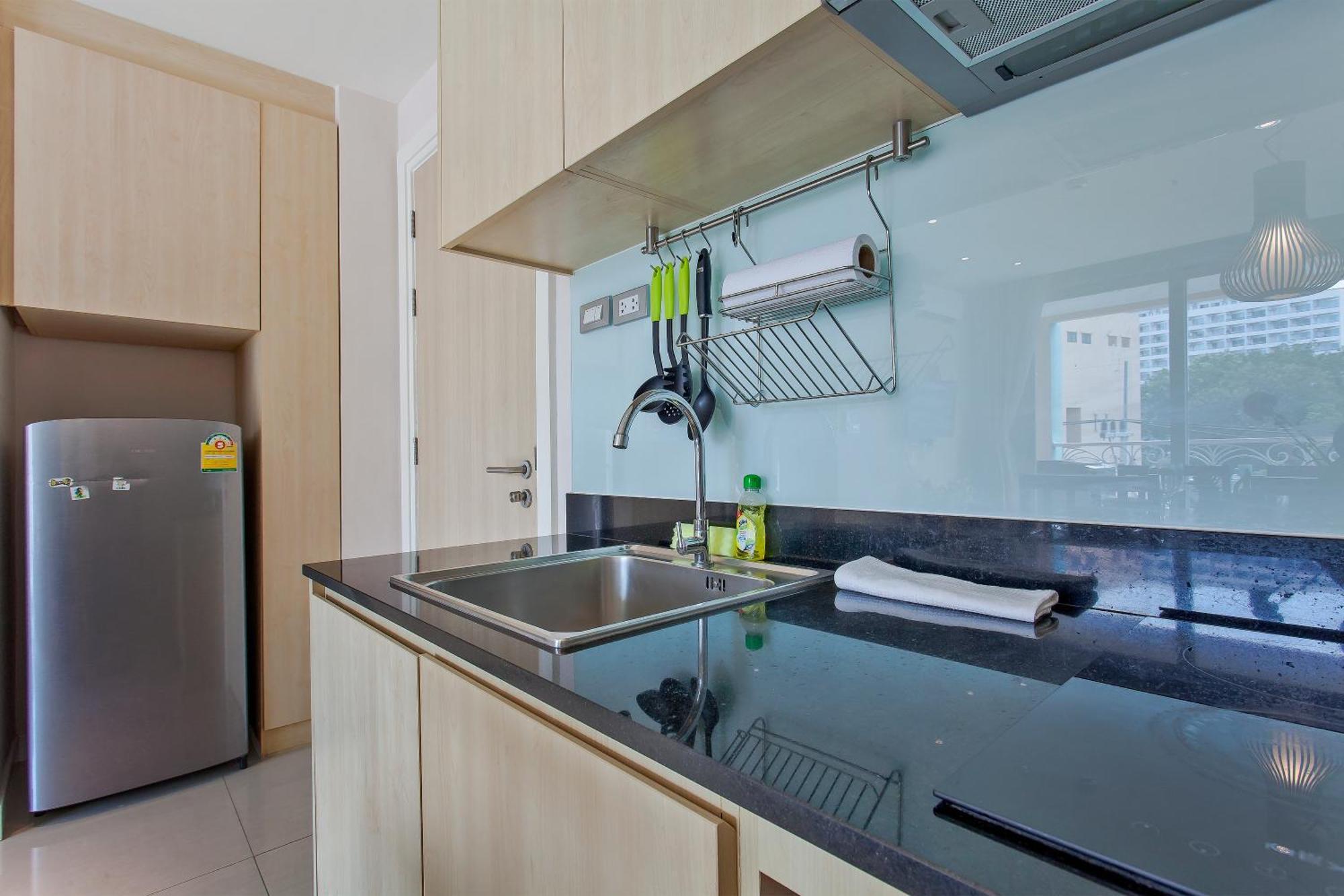 Apartment Grande Carribean L Family Stay L Pattaya L Luxury Views & Comfort
