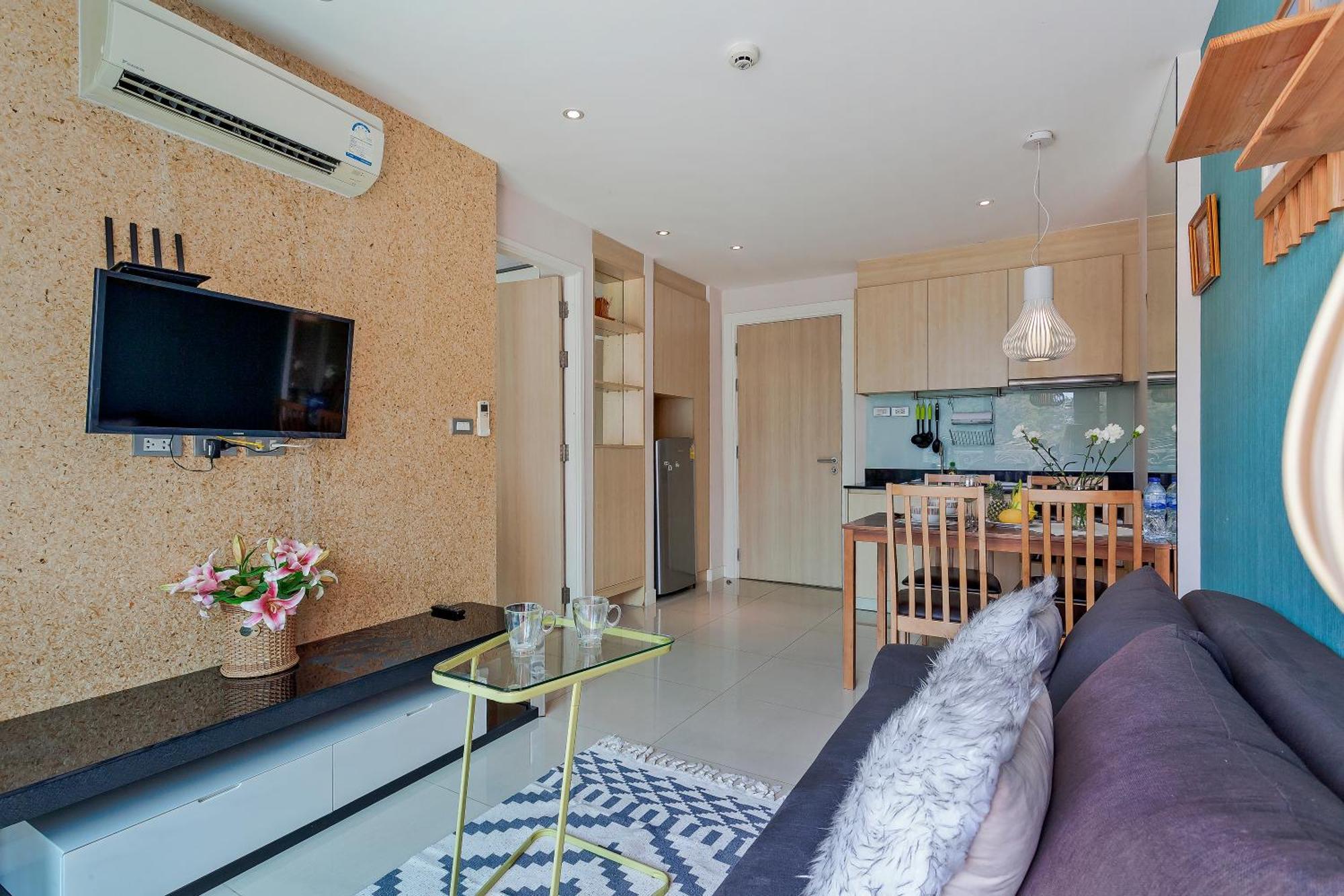 Apartment Grande Carribean L Family Stay L Pattaya L Luxury Views & Comfort *