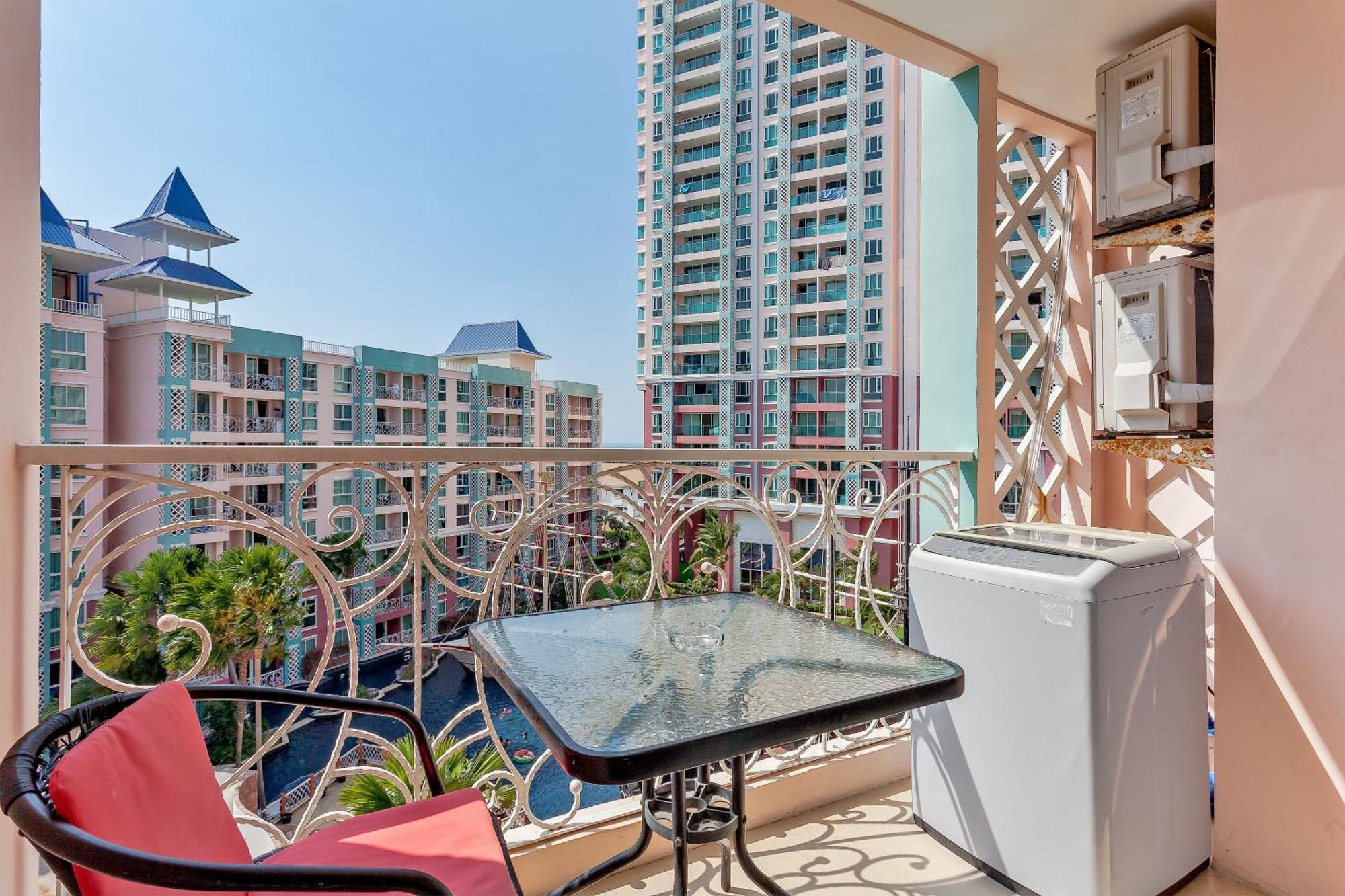 Grande Carribean L Family Stay L Pattaya L Luxury Views & Comfort