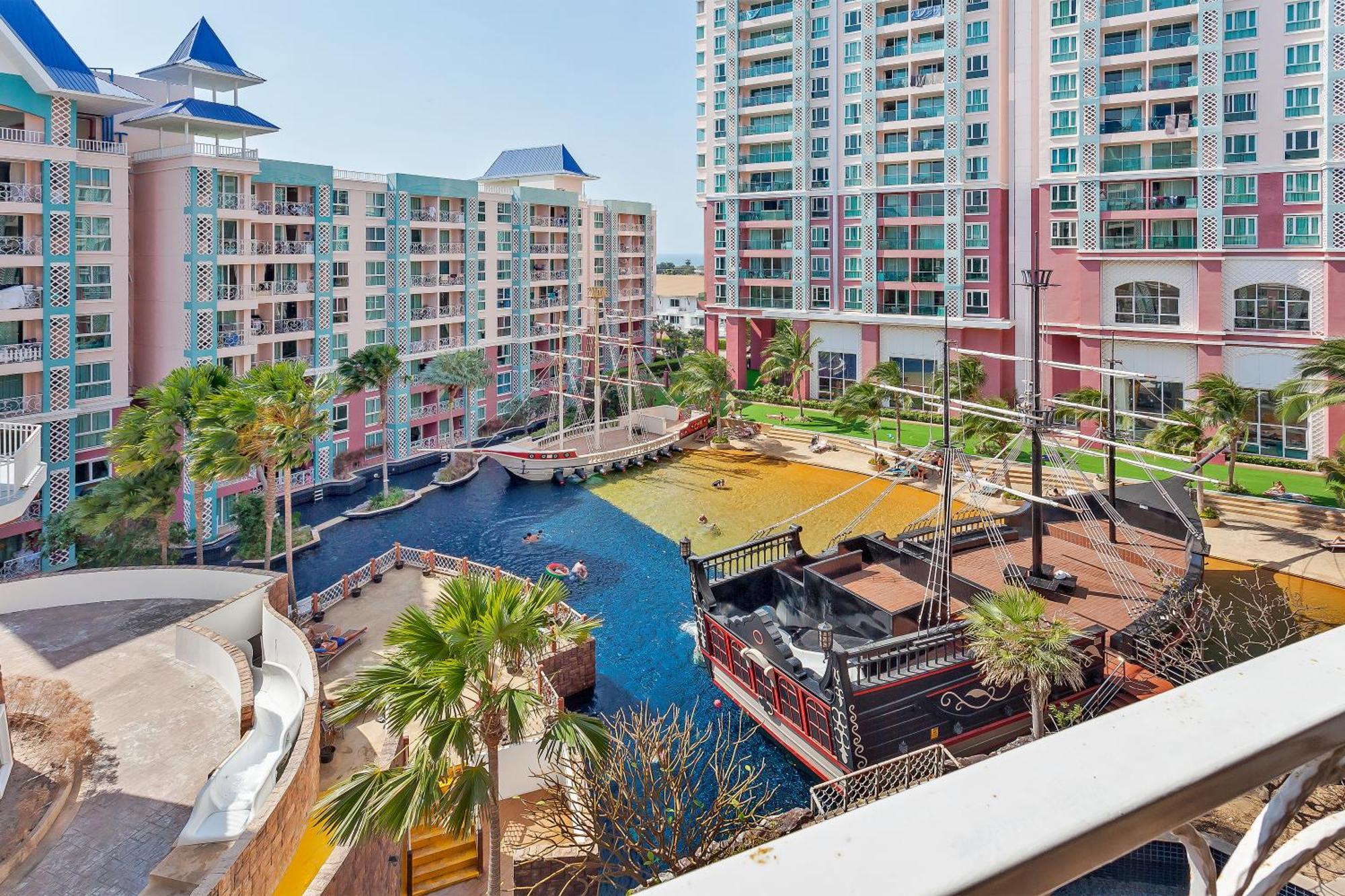 Apartment Grande Carribean L Family Stay L Pattaya L Luxury Views & Comfort