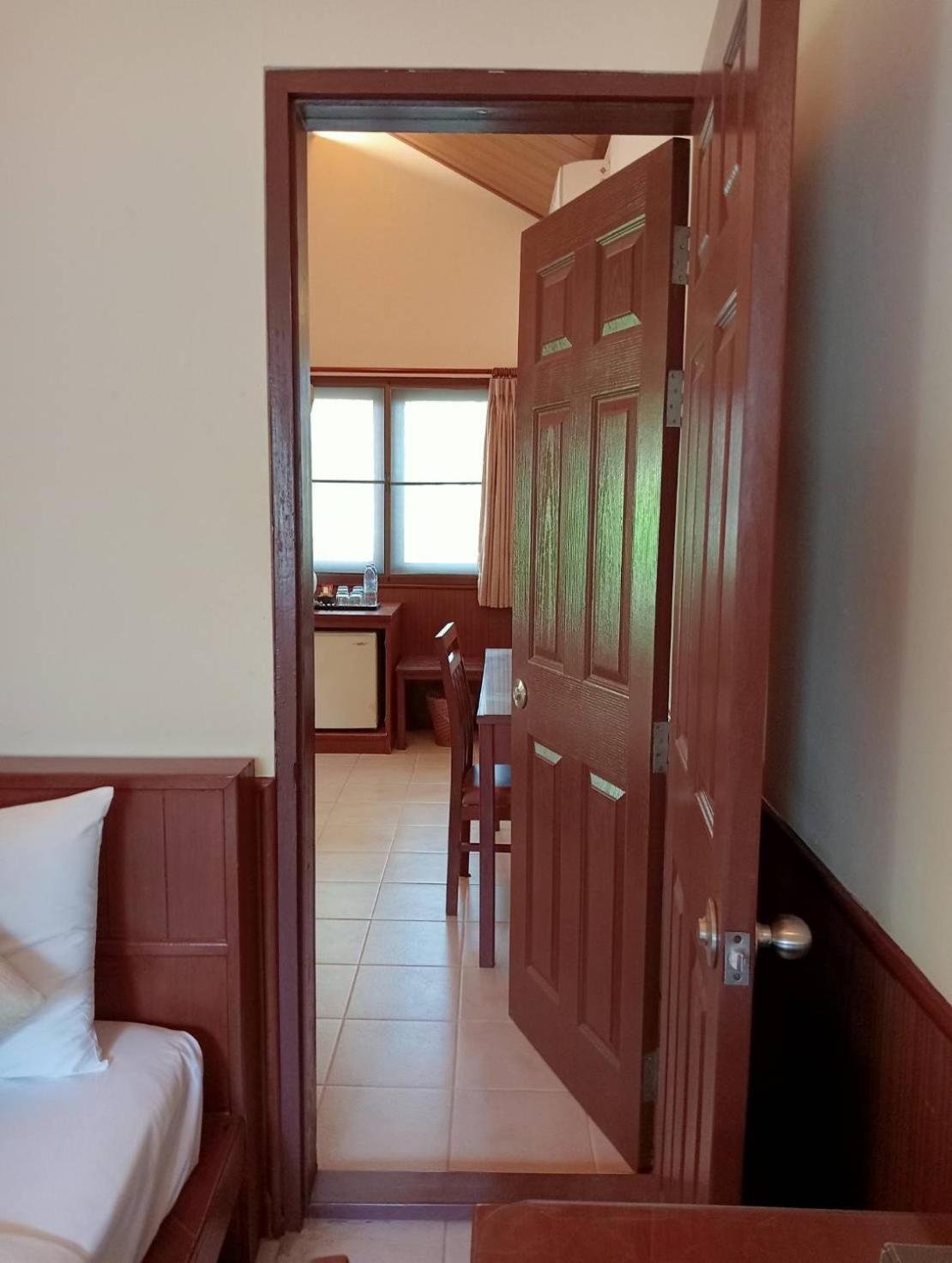 Resort Pinnacle Samui Sha Mae Nam