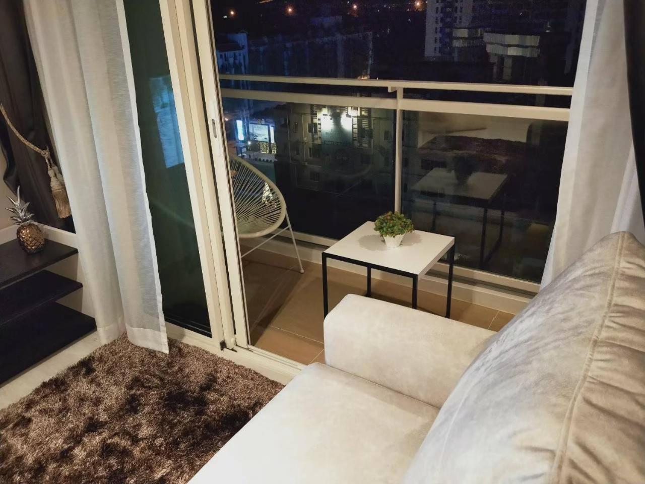 Veranda Pattaya By Sea Hotel
