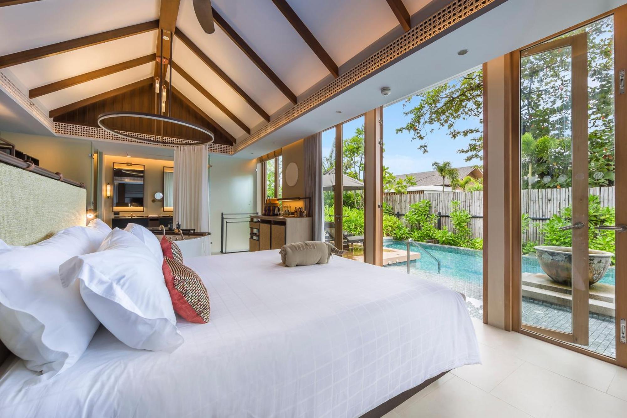 Pullman Hotel 5*