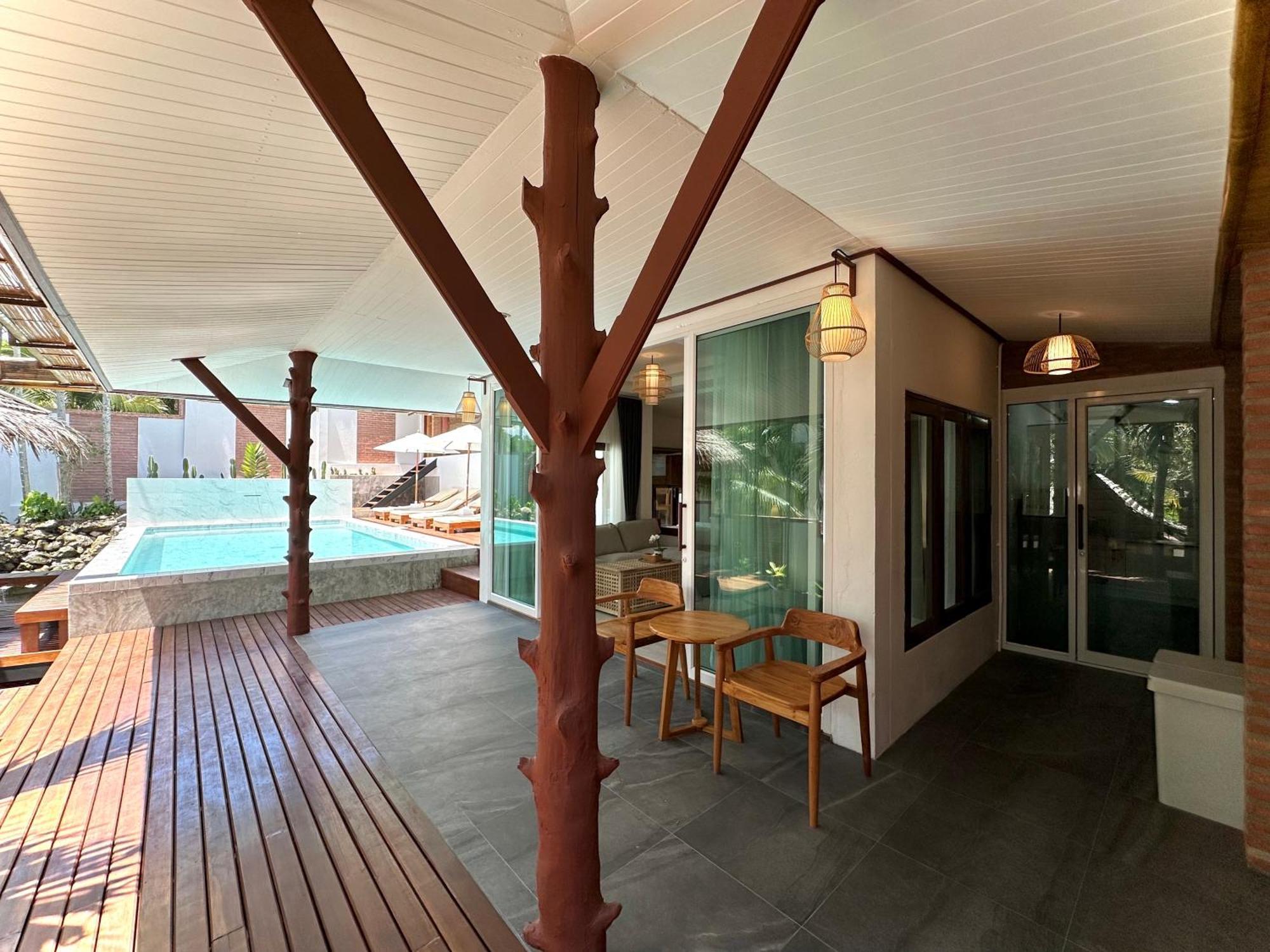 Baan Phuvara Retreat - Romantic Jacuzzi Mountain View Ao Nang