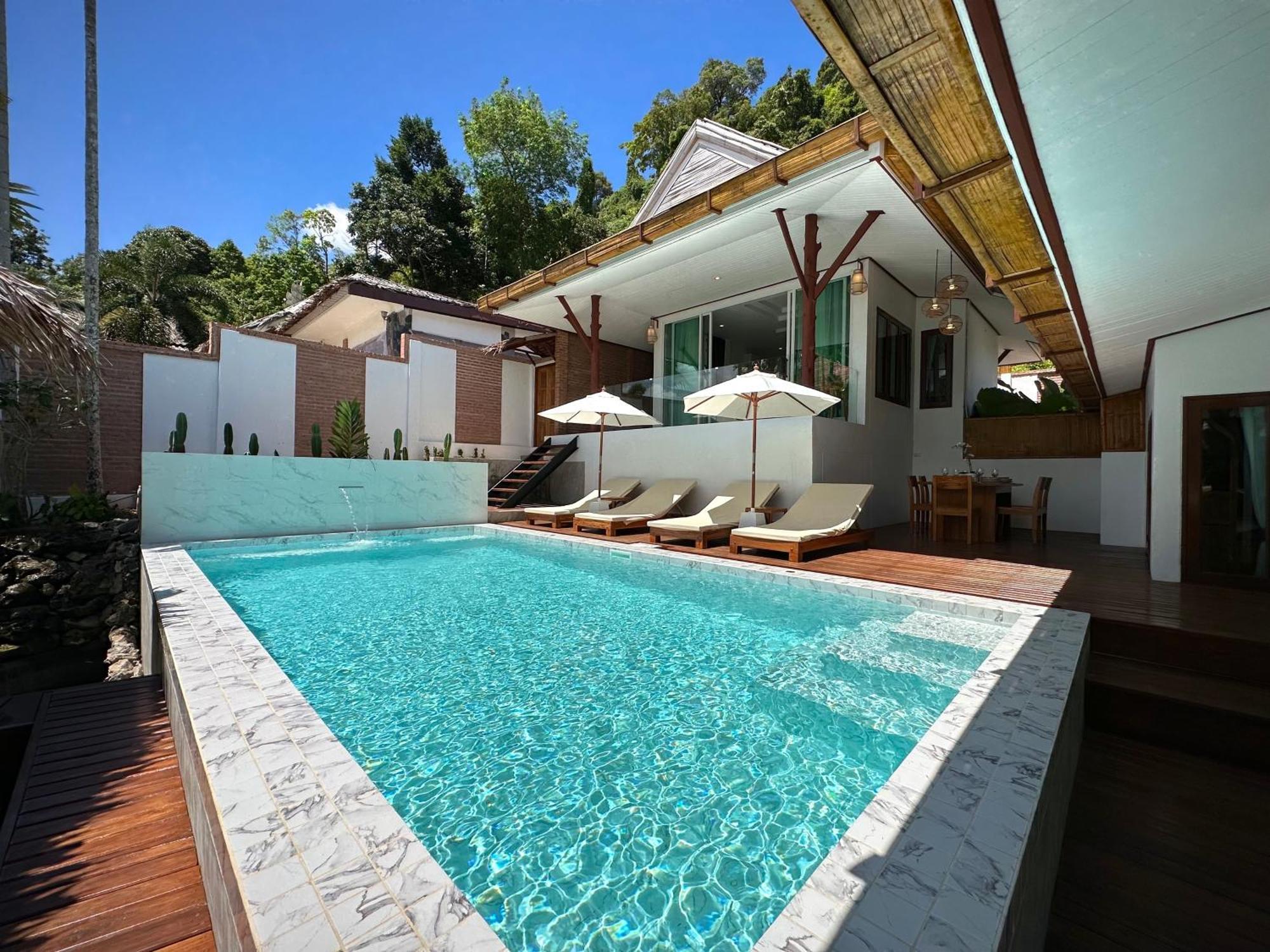 Guest house Baan Phuvara Retreat - Romantic Jacuzzi Mountain View *